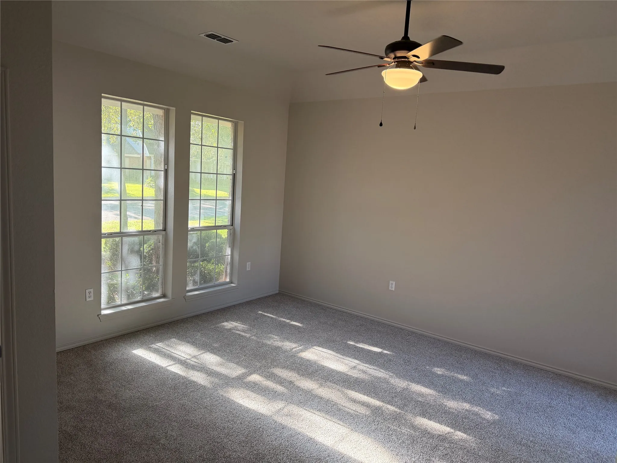 Single Family Residence For Sale in Taylor County , 1702 Lytle Shores Drive, Abilene, Texas 79602, 4 Bedroom, 4 Bathroom, 2 Garage spaces, 3,660 Sqft, built in 1994, mls#21409952, Real Estate Agent in Abilene, Homes For Sale in Taylor county, Homes For Sale in Abilene, Realtor in Abilene Texas, Real Estate Brokerage Independent Realty Texas, Luminita Cordes Realtor