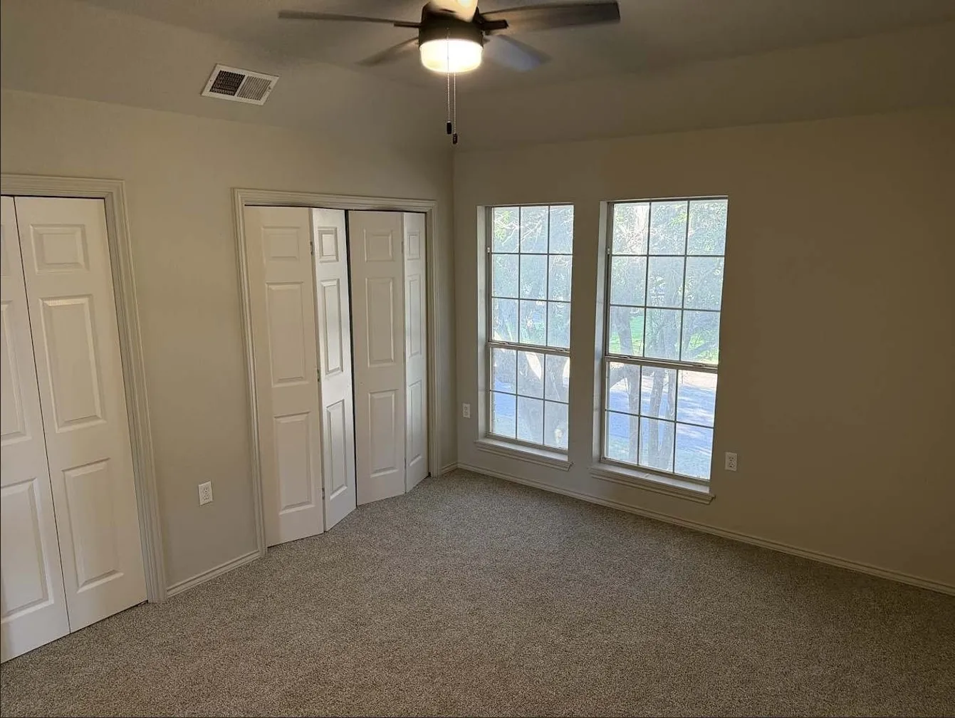Single Family Residence For Sale in Taylor County , 1702 Lytle Shores Drive, Abilene, Texas 79602, 4 Bedroom, 4 Bathroom, 2 Garage spaces, 3,660 Sqft, built in 1994, mls#21409952, Real Estate Agent in Abilene, Homes For Sale in Taylor county, Homes For Sale in Abilene, Realtor in Abilene Texas, Real Estate Brokerage Independent Realty Texas, Luminita Cordes Realtor