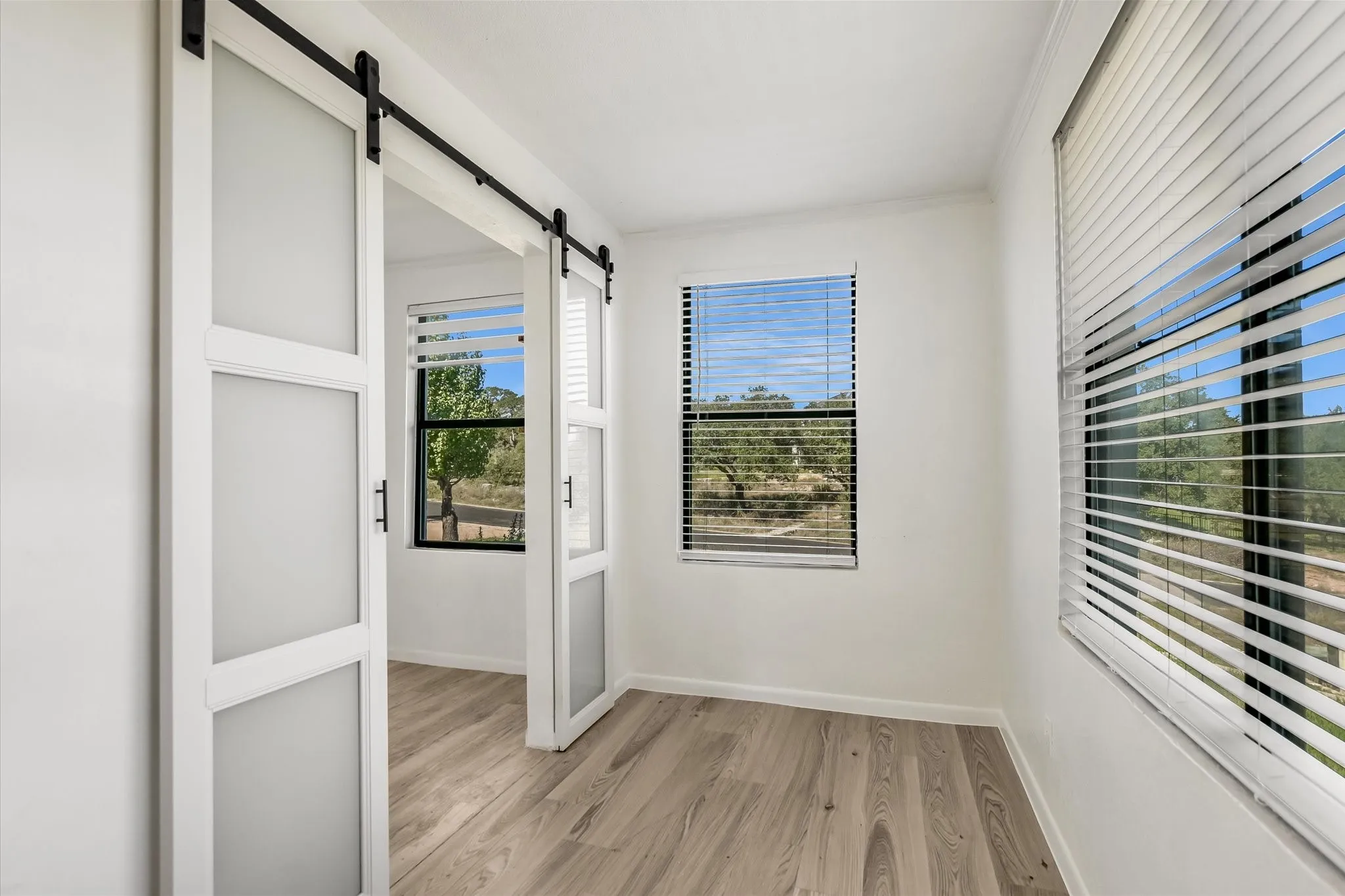 Single Family Residence For Sale in Llano County , 1103 Ute Road, Horseshoe Bay, Texas 78657, 3 Bedroom, 2 Bathroom, Garage spaces, 1,662 Sqft, built in 1977, mls#21407075, Real Estate Agent in Horseshoe Bay, Homes For Sale in Llano county, Homes For Sale in Horseshoe Bay, Realtor in Horseshoe Bay Texas, Real Estate Brokerage Independent Realty Texas, Luminita Cordes Realtor