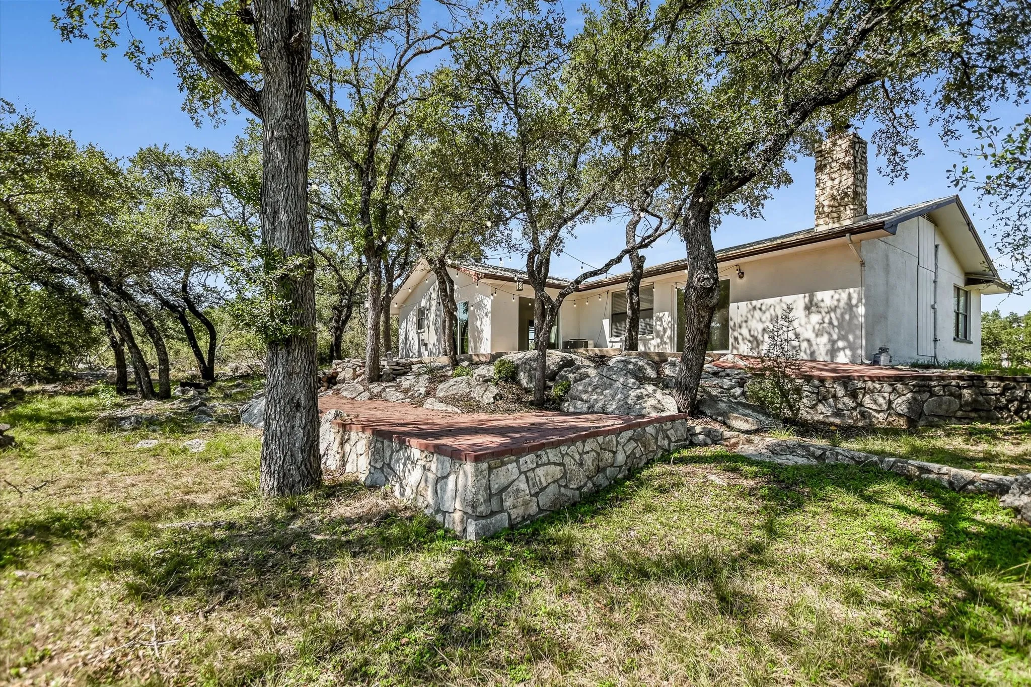 Single Family Residence For Sale in Llano County , 1103 Ute Road, Horseshoe Bay, Texas 78657, 3 Bedroom, 2 Bathroom, Garage spaces, 1,662 Sqft, built in 1977, mls#21407075, Real Estate Agent in Horseshoe Bay, Homes For Sale in Llano county, Homes For Sale in Horseshoe Bay, Realtor in Horseshoe Bay Texas, Real Estate Brokerage Independent Realty Texas, Luminita Cordes Realtor