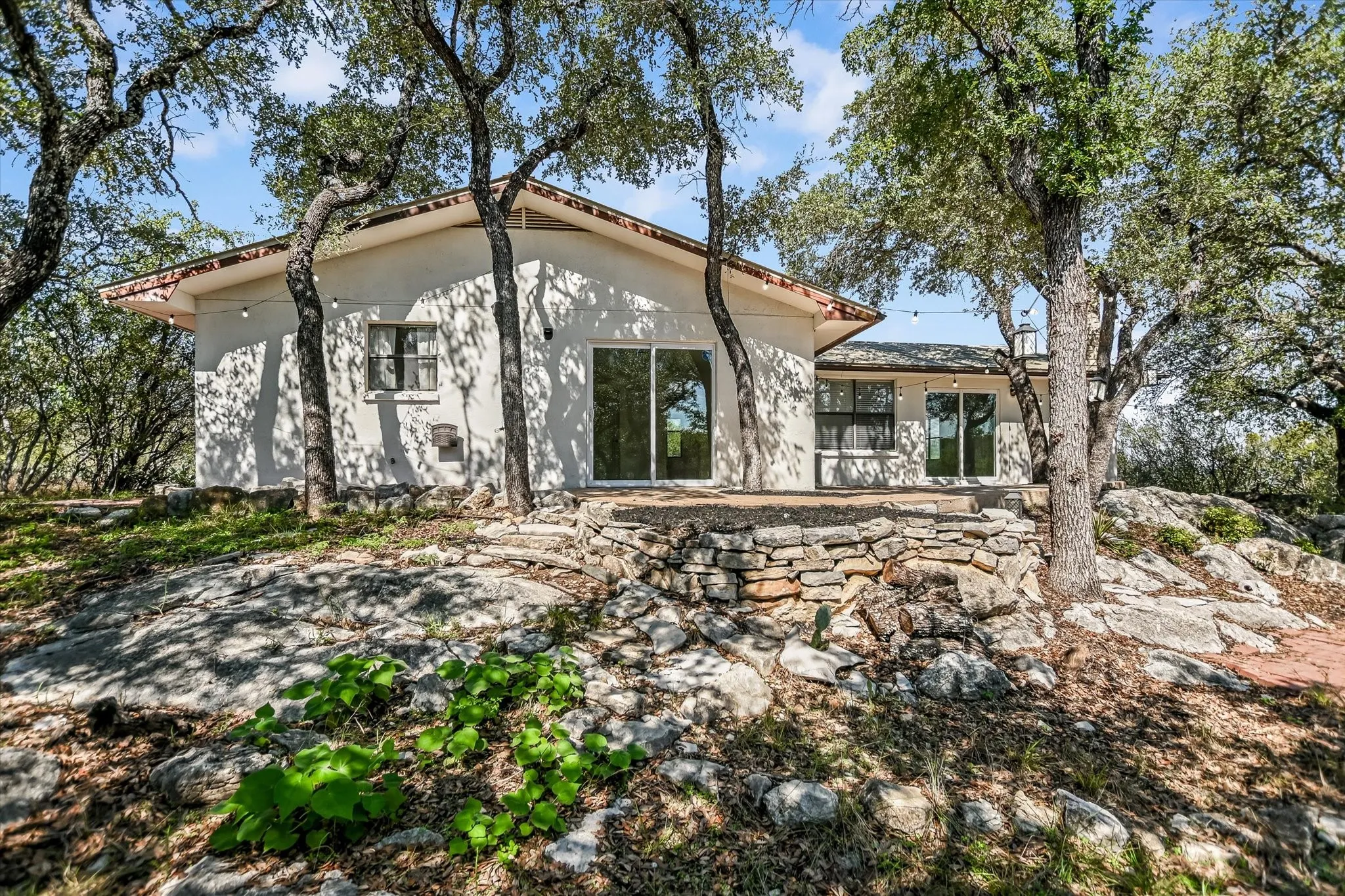 Single Family Residence For Sale in Llano County , 1103 Ute Road, Horseshoe Bay, Texas 78657, 3 Bedroom, 2 Bathroom, Garage spaces, 1,662 Sqft, built in 1977, mls#21407075, Real Estate Agent in Horseshoe Bay, Homes For Sale in Llano county, Homes For Sale in Horseshoe Bay, Realtor in Horseshoe Bay Texas, Real Estate Brokerage Independent Realty Texas, Luminita Cordes Realtor