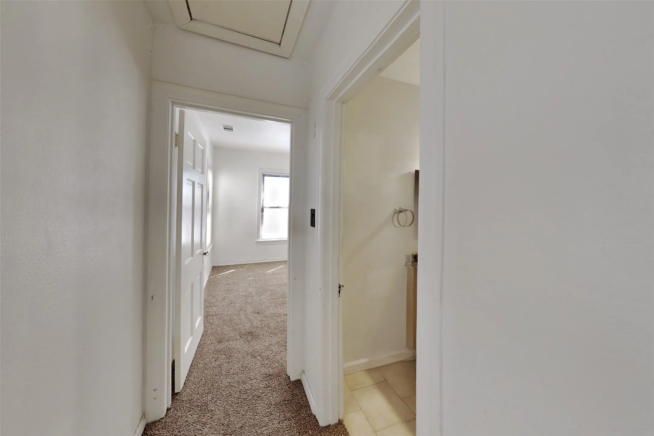 Single Family Residence For Rent in Tarrant County , 3604 Baldwin Avenue, Fort Worth, Texas 76110, 4 Bedroom, 2 Bathroom, Garage spaces, 1,302 Sqft, built in 1939, mls#21410567, Real Estate Agent in Fort Worth, Homes For Rent in Tarrant county, Homes For Rent in Fort Worth, Realtor in Fort Worth Texas, Real Estate Brokerage Independent Realty Texas, Luminita Cordes Realtor