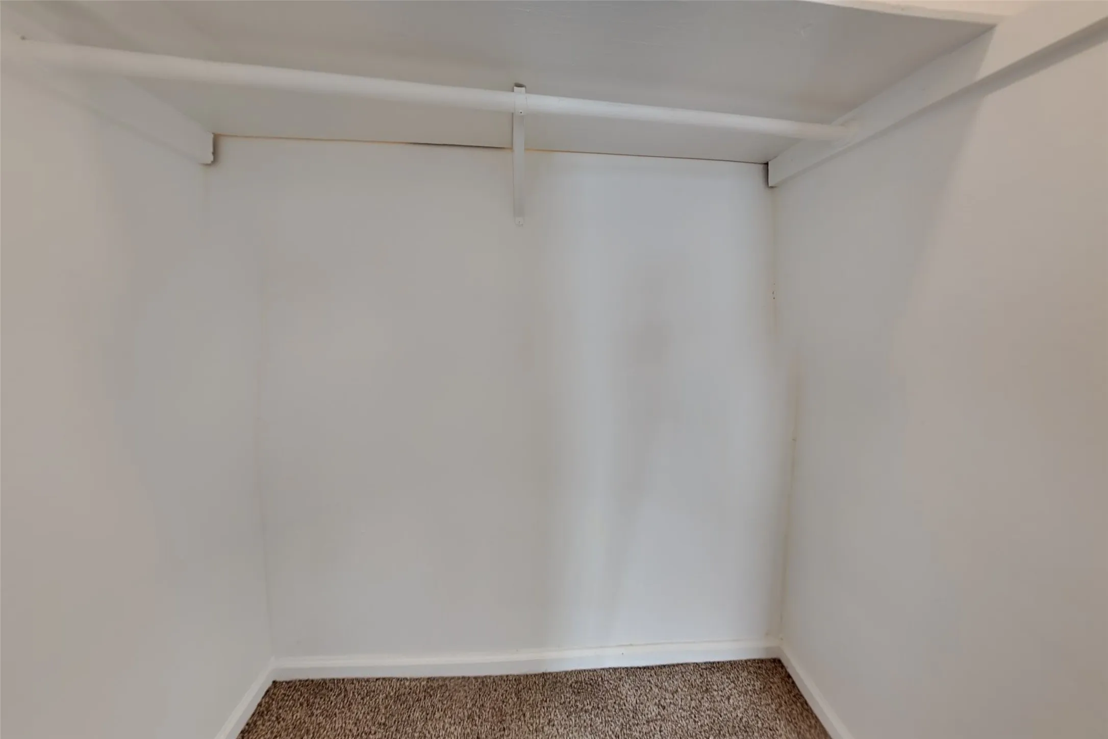 Single Family Residence For Rent in Tarrant County , 3604 Baldwin Avenue, Fort Worth, Texas 76110, 4 Bedroom, 2 Bathroom, Garage spaces, 1,302 Sqft, built in 1939, mls#21410567, Real Estate Agent in Fort Worth, Homes For Rent in Tarrant county, Homes For Rent in Fort Worth, Realtor in Fort Worth Texas, Real Estate Brokerage Independent Realty Texas, Luminita Cordes Realtor
