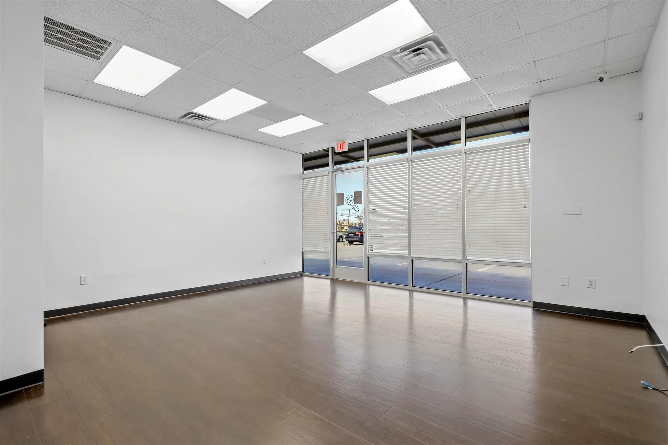 Office For Rent in Johnson County , 621 SW Johnson Avenue, Burleson, Texas 76028, 0, 0, Garage spaces, 0 Sqft, built in 2007, mls#21410573, Real Estate Agent in Burleson, Homes For Rent in Johnson county, Homes For Rent in Burleson, Realtor in Burleson Texas, Real Estate Brokerage Independent Realty Texas, Luminita Cordes Realtor