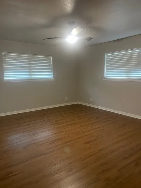 Single Family Residence For Sale in Hood County , 315 S Baker Street, Granbury, Texas 76048, 3 Bedroom, 2 Bathroom, 2 Garage spaces, 2,392 Sqft, built in 1978, mls#21410598, Real Estate Agent in Granbury, Homes For Sale in Hood county, Homes For Sale in Granbury, Realtor in Granbury Texas, Real Estate Brokerage Independent Realty Texas, Luminita Cordes Realtor