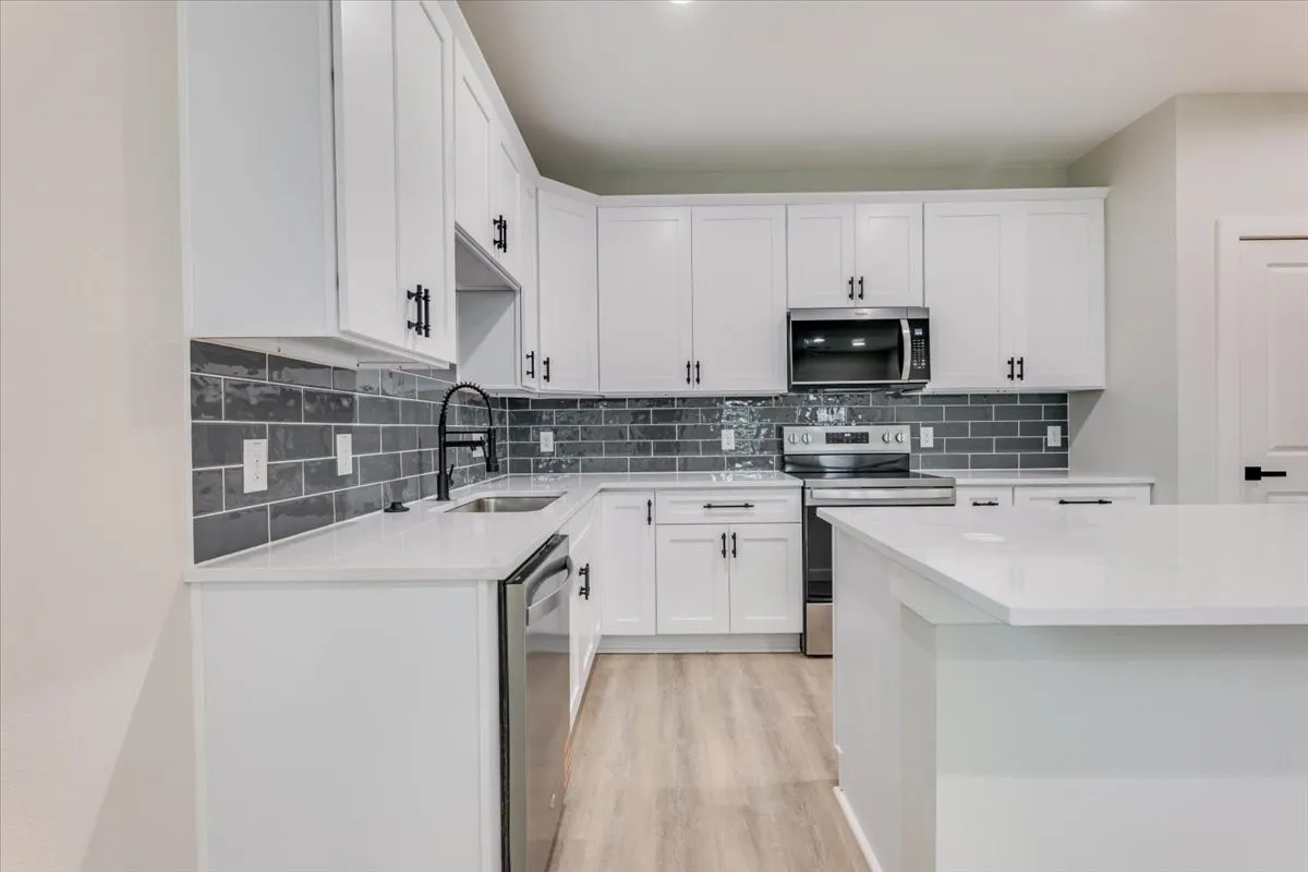 Single Family Residence For Sale in Wise County , 1400 N Business 287, Decatur, Texas 76234, 3 Bedroom, 2 Bathroom, 2 Garage spaces, 1,405 Sqft, built in 2026, mls#21410600, Real Estate Agent in Decatur, Homes For Sale in Wise county, Homes For Sale in Decatur, Realtor in Decatur Texas, Real Estate Brokerage Independent Realty Texas, Luminita Cordes Realtor