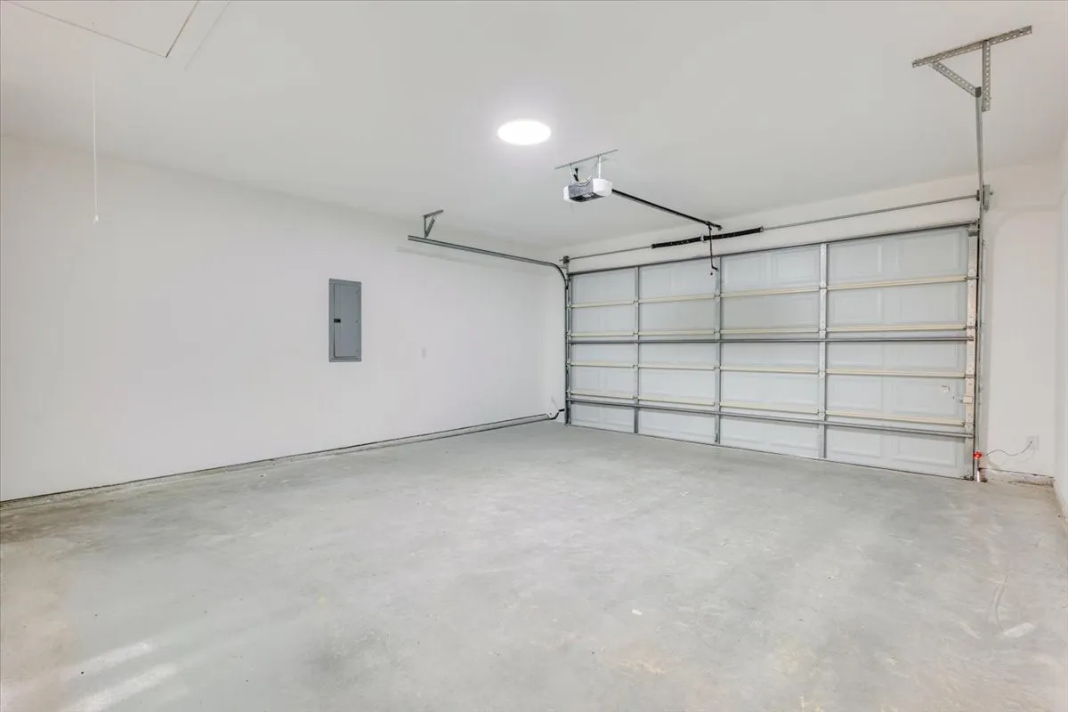 Single Family Residence For Sale in Wise County , 1400 N Business 287, Decatur, Texas 76234, 3 Bedroom, 2 Bathroom, 2 Garage spaces, 1,405 Sqft, built in 2026, mls#21410600, Real Estate Agent in Decatur, Homes For Sale in Wise county, Homes For Sale in Decatur, Realtor in Decatur Texas, Real Estate Brokerage Independent Realty Texas, Luminita Cordes Realtor
