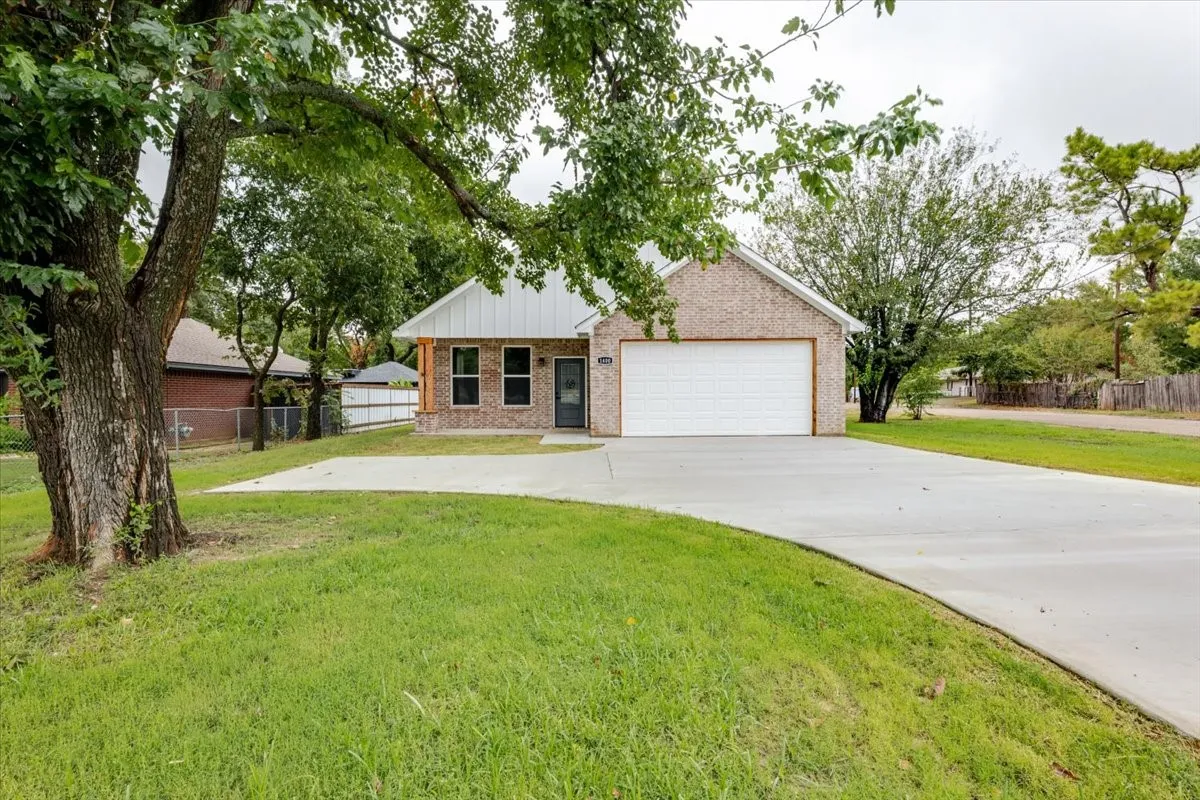 Single Family Residence For Sale