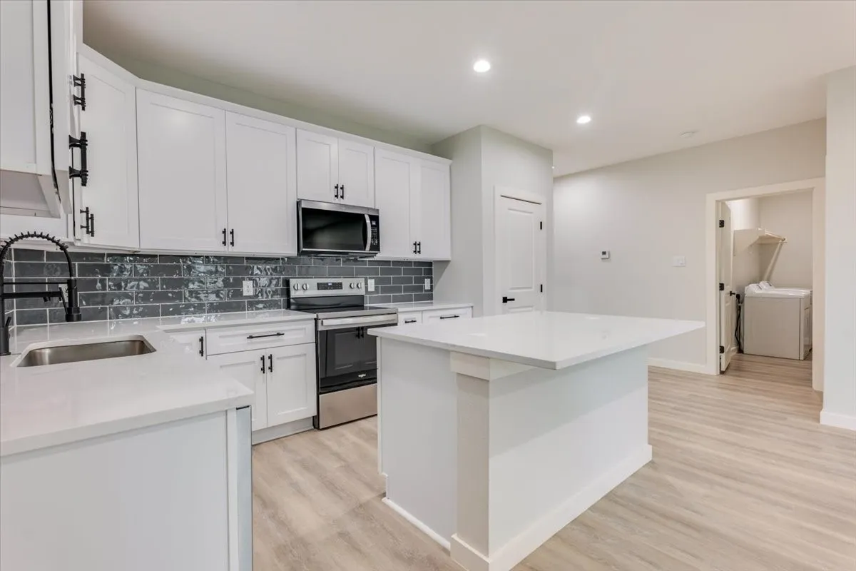Single Family Residence For Sale in Wise County , 1400 N Business 287, Decatur, Texas 76234, 3 Bedroom, 2 Bathroom, 2 Garage spaces, 1,405 Sqft, built in 2026, mls#21410600, Real Estate Agent in Decatur, Homes For Sale in Wise county, Homes For Sale in Decatur, Realtor in Decatur Texas, Real Estate Brokerage Independent Realty Texas, Luminita Cordes Realtor