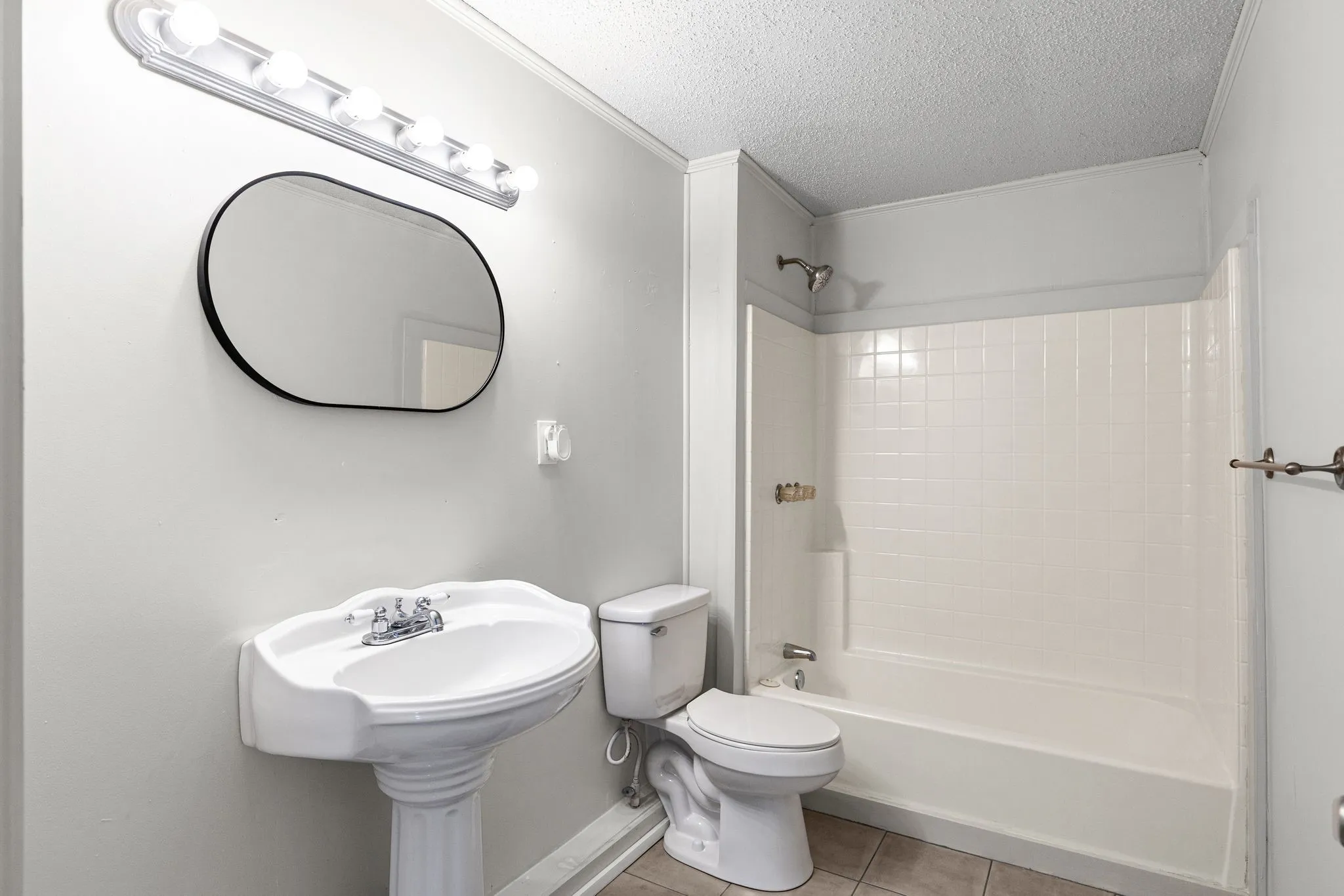 Single Family Residence For Sale in Hunt County , 7160 County Road 3516, Quinlan, Texas 75474, 2 Bedroom, 2 Bathroom, Garage spaces, 888 Sqft, built in 1971, mls#21402326, Real Estate Agent in Quinlan, Homes For Sale in Hunt county, Homes For Sale in Quinlan, Realtor in Quinlan Texas, Real Estate Brokerage Independent Realty Texas, Luminita Cordes Realtor