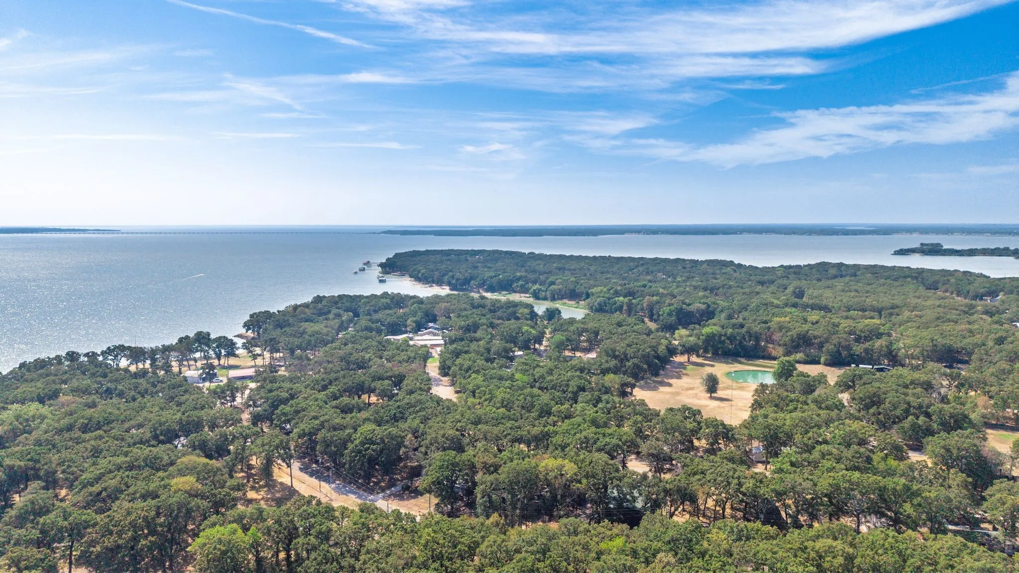 Single Family Residence For Sale in Hunt County , 7160 County Road 3516, Quinlan, Texas 75474, 2 Bedroom, 2 Bathroom, Garage spaces, 888 Sqft, built in 1971, mls#21402326, Real Estate Agent in Quinlan, Homes For Sale in Hunt county, Homes For Sale in Quinlan, Realtor in Quinlan Texas, Real Estate Brokerage Independent Realty Texas, Luminita Cordes Realtor