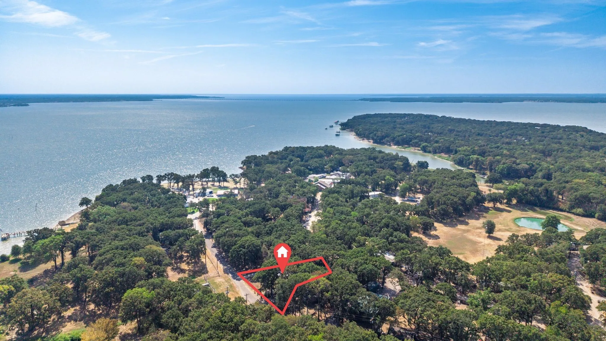 Single Family Residence For Sale in Hunt County , 7160 County Road 3516, Quinlan, Texas 75474, 2 Bedroom, 2 Bathroom, Garage spaces, 888 Sqft, built in 1971, mls#21402326, Real Estate Agent in Quinlan, Homes For Sale in Hunt county, Homes For Sale in Quinlan, Realtor in Quinlan Texas, Real Estate Brokerage Independent Realty Texas, Luminita Cordes Realtor