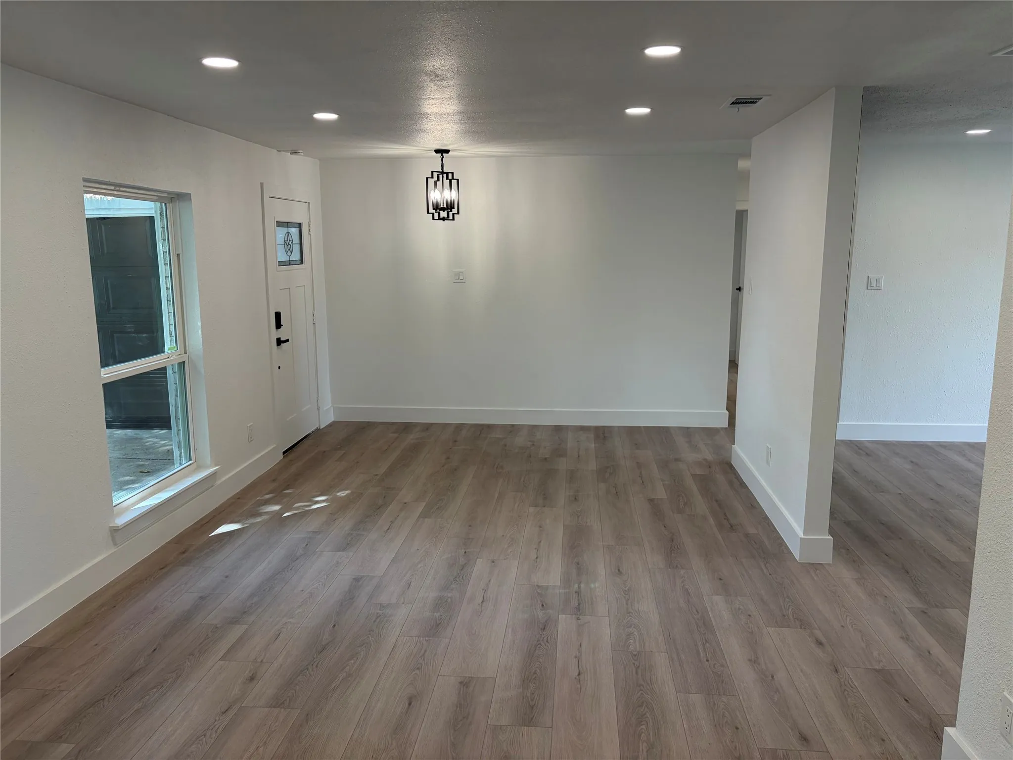 Entry Foyer Area