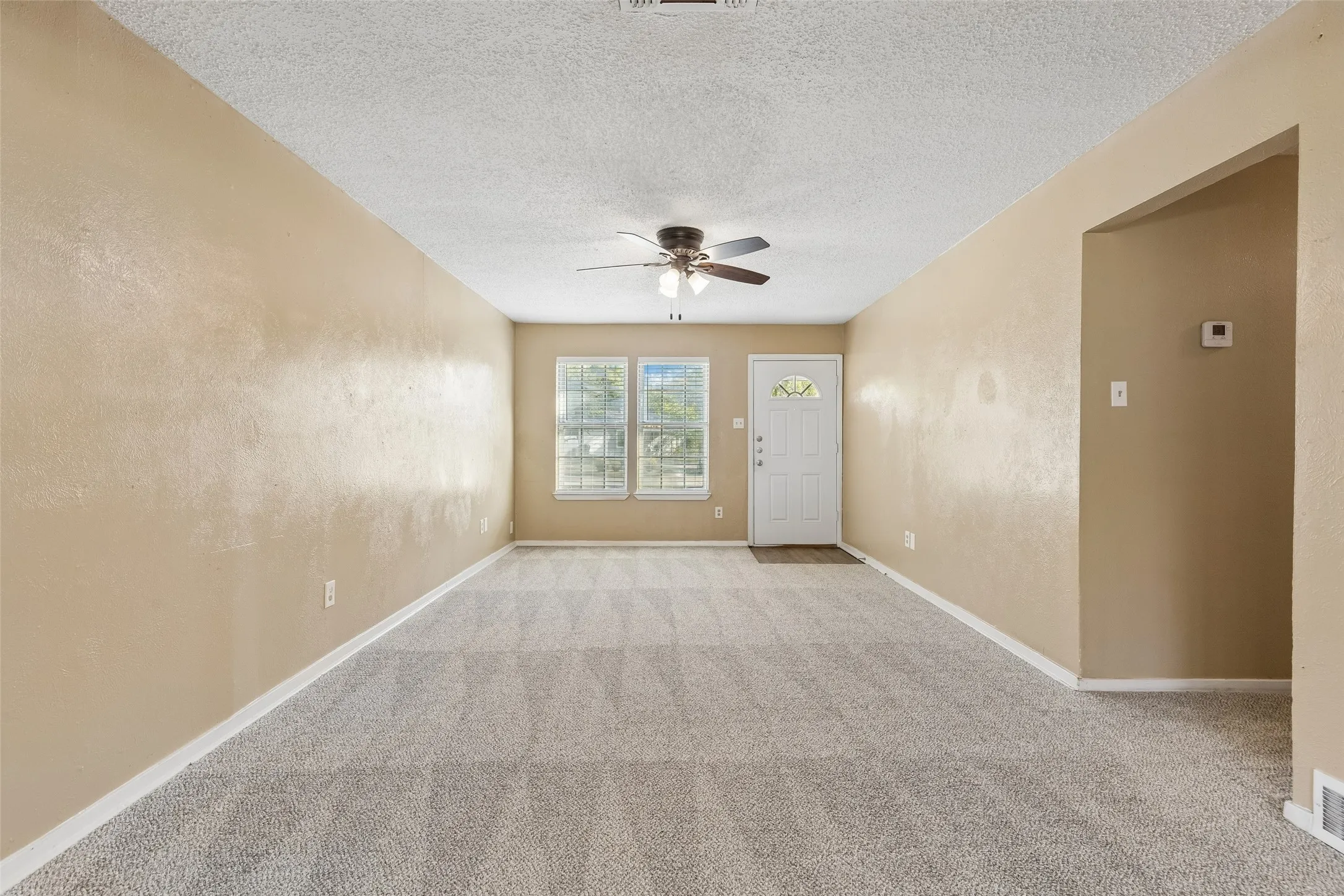 Single Family Residence For Rent in Johnson County , 501 NW Renfro Street, Burleson, Texas 76028, 3 Bedroom, 2 Bathroom, 1 Garage spaces, 1,233 Sqft, built in 1975, mls#21405663, Real Estate Agent in Burleson, Homes For Rent in Johnson county, Homes For Rent in Burleson, Realtor in Burleson Texas, Real Estate Brokerage Independent Realty Texas, Luminita Cordes Realtor