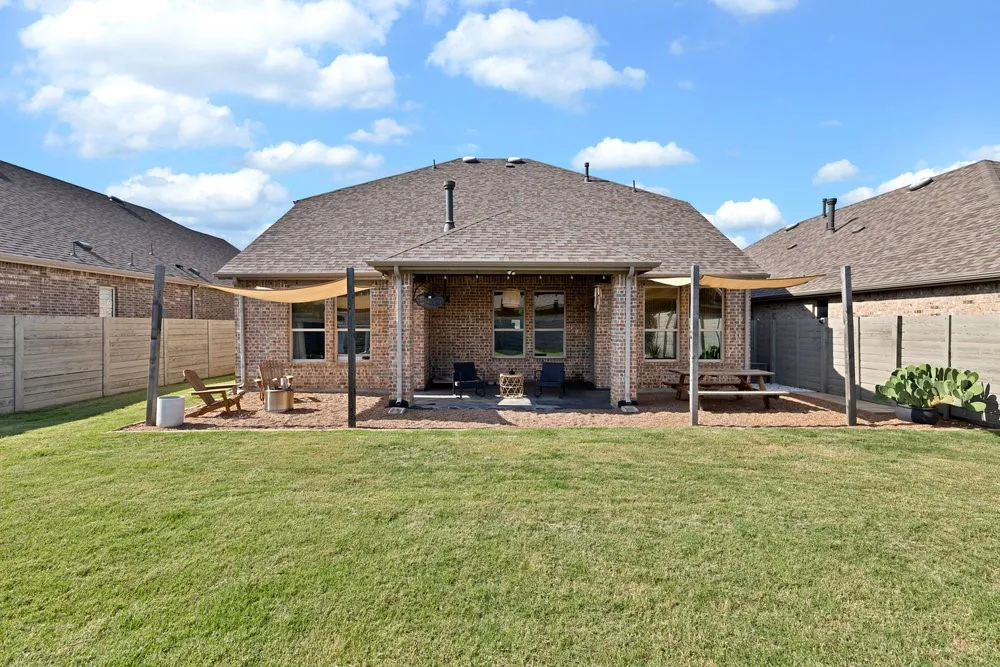 Single Family Residence For Sale in Denton County , 1905 13th Street, Argyle, Texas 76226, 5 Bedroom, 3 Bathroom, 2 Garage spaces, 2,760 Sqft, built in 2018, mls#21410597, Real Estate Agent in Argyle, Homes For Sale in Denton county, Homes For Sale in Argyle, Realtor in Argyle Texas, Real Estate Brokerage Independent Realty Texas, Luminita Cordes Realtor