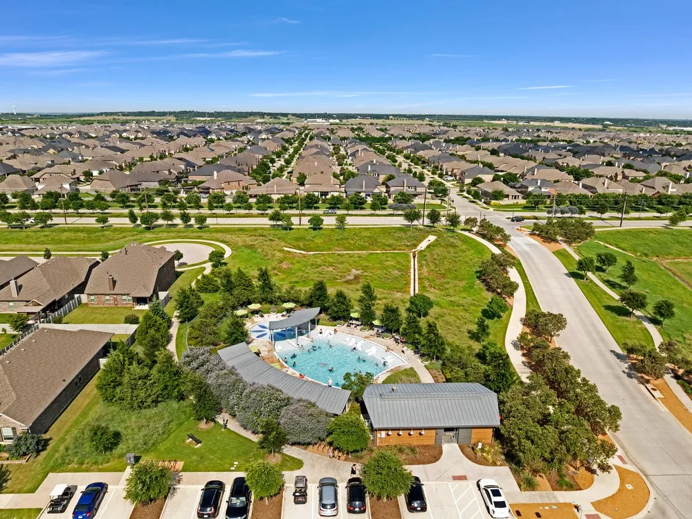 Single Family Residence For Sale in Denton County , 1905 13th Street, Argyle, Texas 76226, 5 Bedroom, 3 Bathroom, 2 Garage spaces, 2,760 Sqft, built in 2018, mls#21410597, Real Estate Agent in Argyle, Homes For Sale in Denton county, Homes For Sale in Argyle, Realtor in Argyle Texas, Real Estate Brokerage Independent Realty Texas, Luminita Cordes Realtor