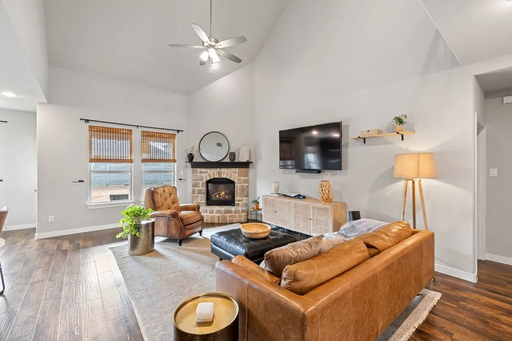 Single Family Residence For Sale in Denton County , 1905 13th Street, Argyle, Texas 76226, 5 Bedroom, 3 Bathroom, 2 Garage spaces, 2,760 Sqft, built in 2018, mls#21410597, Real Estate Agent in Argyle, Homes For Sale in Denton county, Homes For Sale in Argyle, Realtor in Argyle Texas, Real Estate Brokerage Independent Realty Texas, Luminita Cordes Realtor