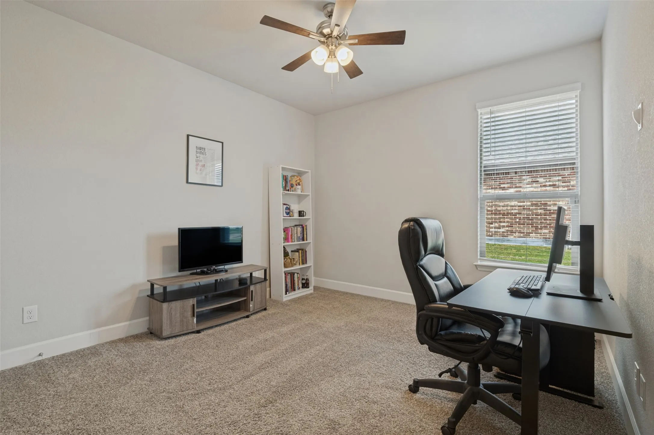Single Family Residence For Sale in Ellis County , 641 Grove Park Lane, Midlothian, Texas 76065, 3 Bedroom, 3 Bathroom, 2 Garage spaces, 2,190 Sqft, built in 2021, mls#21398223, Real Estate Agent in Midlothian, Homes For Sale in Ellis county, Homes For Sale in Midlothian, Realtor in Midlothian Texas, Real Estate Brokerage Independent Realty Texas, Luminita Cordes Realtor