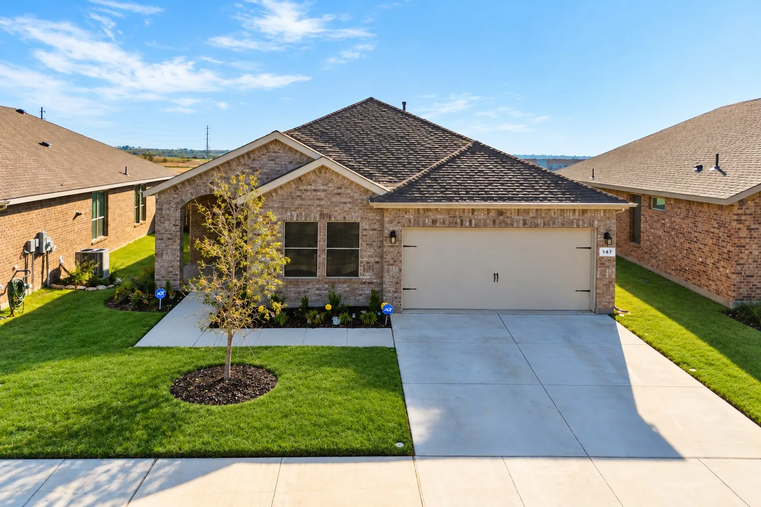 Single Family Residence For Rent