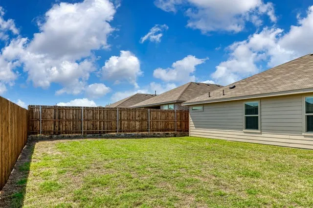 Single Family Residence For Rent in Denton County , 5813 Morrow Point Drive, Denton, Texas 76226, 4 Bedroom, 2 Bathroom, 2 Garage spaces, 1,914 Sqft, built in 2023, mls#21410634, Real Estate Agent in Denton, Homes For Rent in Denton county, Homes For Rent in Denton, Realtor in Denton Texas, Real Estate Brokerage Independent Realty Texas, Luminita Cordes Realtor