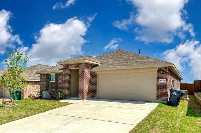 Single Family Residence For Rent in Denton County , 5813 Morrow Point Drive, Denton, Texas 76226, 4 Bedroom, 2 Bathroom, 2 Garage spaces, 1,914 Sqft, built in 2023, mls#21410634, Real Estate Agent in Denton, Homes For Rent in Denton county, Homes For Rent in Denton, Realtor in Denton Texas, Real Estate Brokerage Independent Realty Texas, Luminita Cordes Realtor