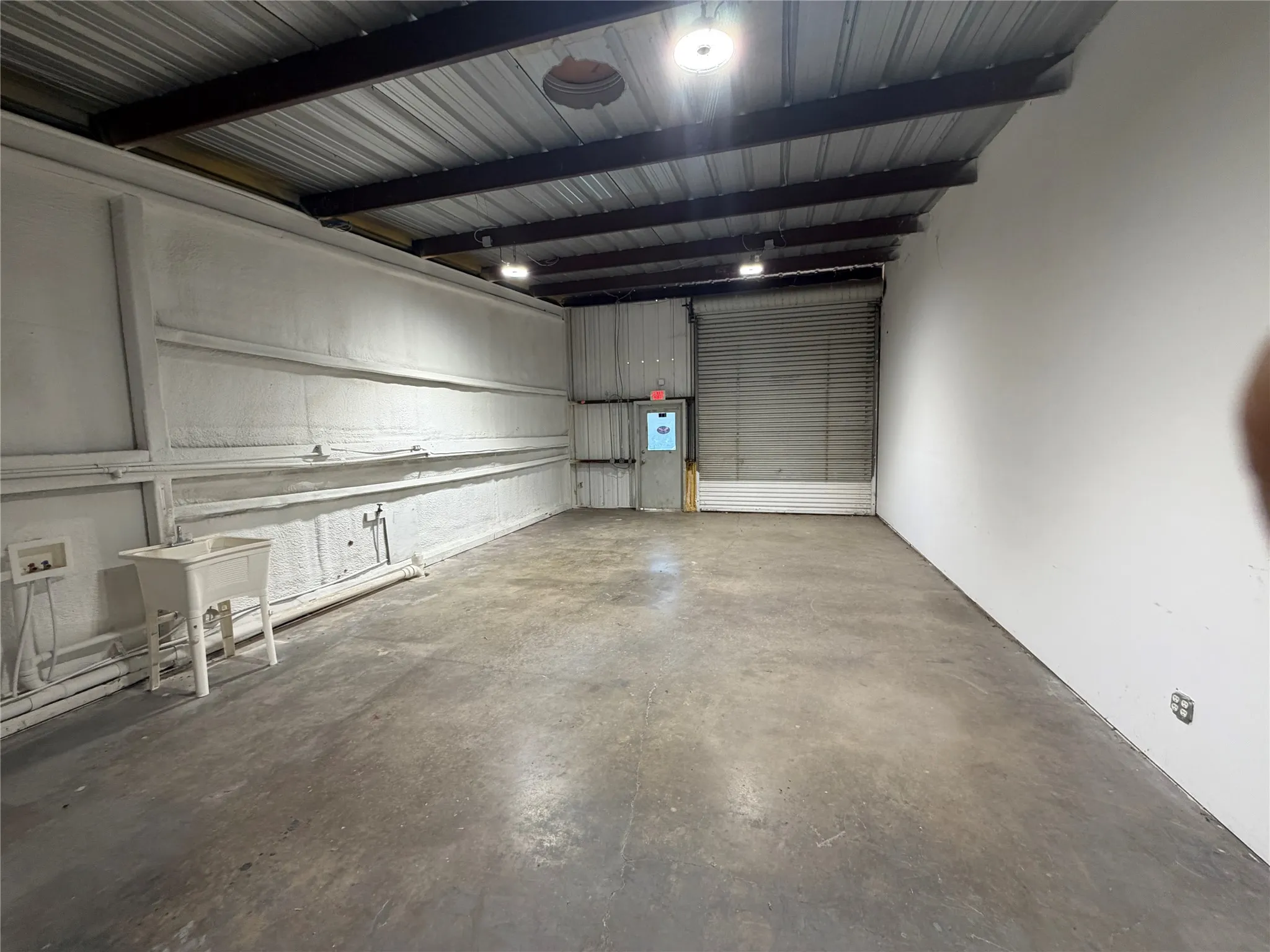 Industrial For Rent in Parker County , 2602 Fort Worth Highway, Hudson Oaks, Texas 76087, 0, 0, Garage spaces, 0 Sqft, built in 2018, mls#21410638, Real Estate Agent in Hudson Oaks, Homes For Rent in Parker county, Homes For Rent in Hudson Oaks, Realtor in Hudson Oaks Texas, Real Estate Brokerage Independent Realty Texas, Luminita Cordes Realtor