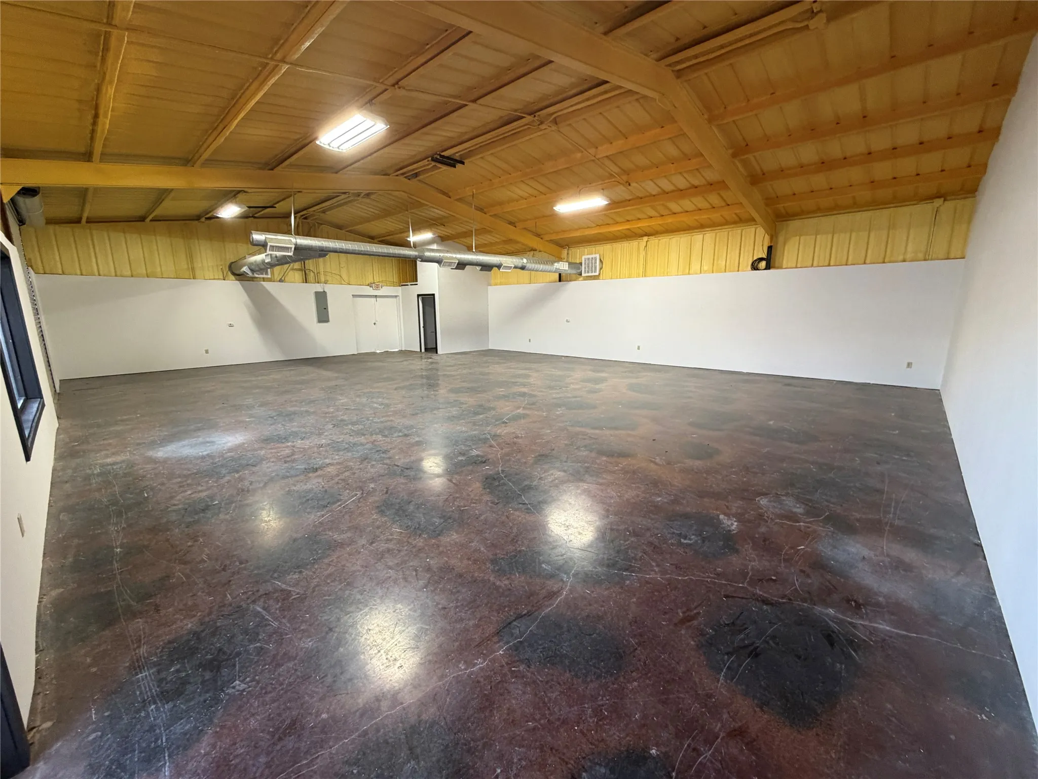 Industrial For Rent in Parker County , 2602 Fort Worth Highway, Hudson Oaks, Texas 76087, 0, 0, Garage spaces, 0 Sqft, built in 2018, mls#21410638, Real Estate Agent in Hudson Oaks, Homes For Rent in Parker county, Homes For Rent in Hudson Oaks, Realtor in Hudson Oaks Texas, Real Estate Brokerage Independent Realty Texas, Luminita Cordes Realtor