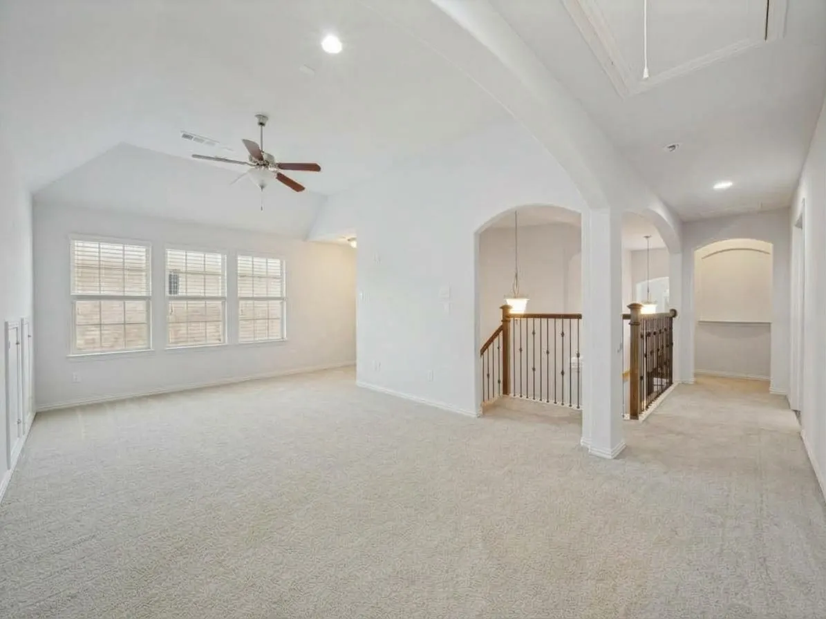 Single Family Residence For Rent in Denton County , 5112 Engleswood Trail, Lewisville, Texas 75056, 5 Bedroom, 4 Bathroom, 2 Garage spaces, 3,793 Sqft, built in 2015, mls#21409630, Real Estate Agent in Lewisville, Homes For Rent in Denton county, Homes For Rent in Lewisville, Realtor in Lewisville Texas, Real Estate Brokerage Independent Realty Texas, Luminita Cordes Realtor