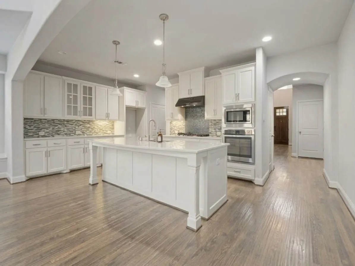Single Family Residence For Rent in Denton County , 5112 Engleswood Trail, Lewisville, Texas 75056, 5 Bedroom, 4 Bathroom, 2 Garage spaces, 3,793 Sqft, built in 2015, mls#21409630, Real Estate Agent in Lewisville, Homes For Rent in Denton county, Homes For Rent in Lewisville, Realtor in Lewisville Texas, Real Estate Brokerage Independent Realty Texas, Luminita Cordes Realtor