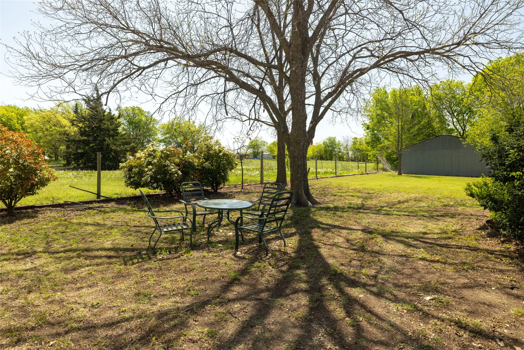Mobile Home For Sale in Denton County , 14260 Warbler Lane, Haslet, Texas 76052, 3 Bedroom, 2 Bathroom, 2 Garage spaces, 1,200 Sqft, built in 1989, mls#21410334, Real Estate Agent in Haslet, Homes For Sale in Denton county, Homes For Sale in Haslet, Realtor in Haslet Texas, Real Estate Brokerage Independent Realty Texas, Luminita Cordes Realtor