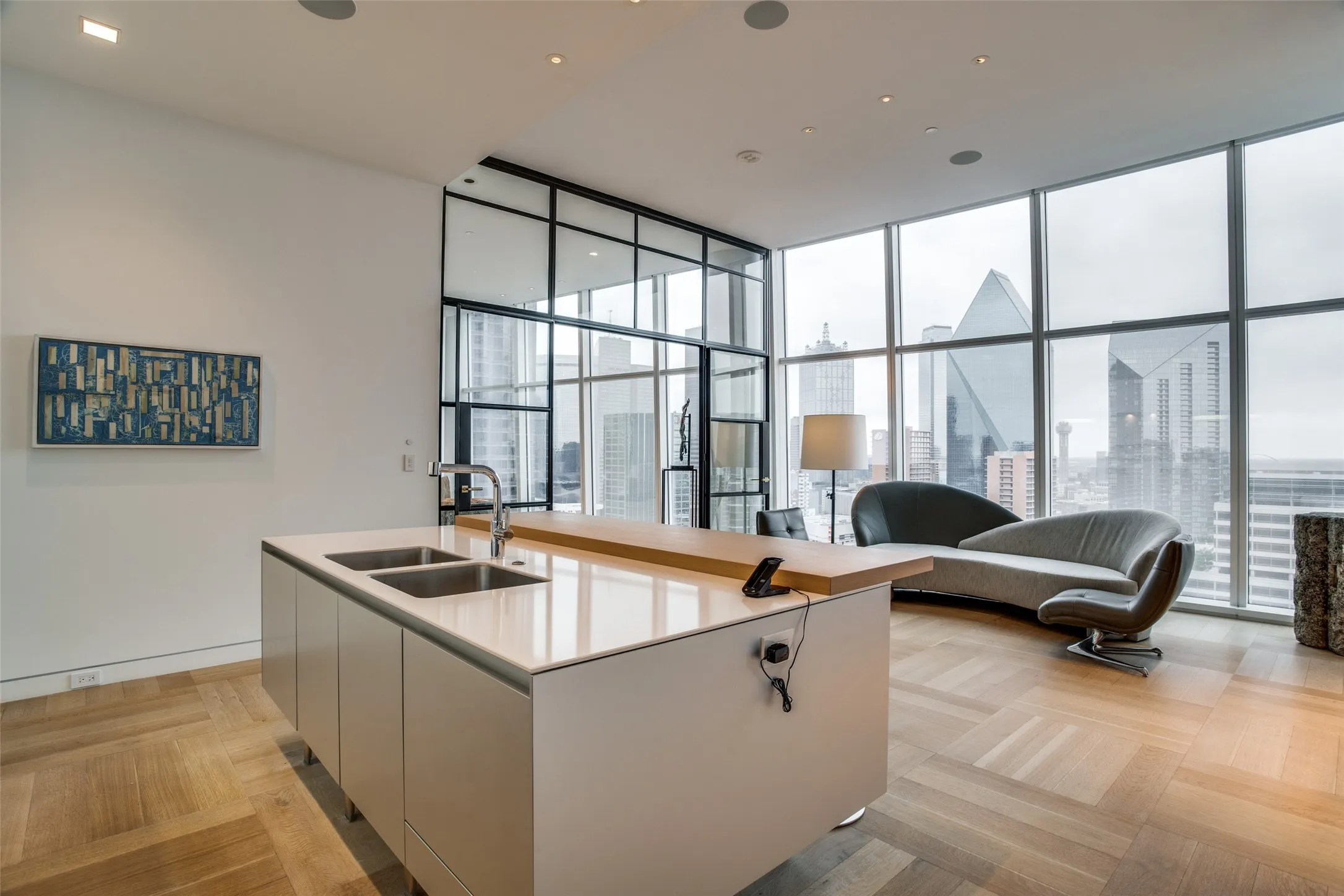 Condominium For Rent in Dallas County , 1918 Olive Street 1902, Dallas, Texas 75201, 2 Bedroom, 3 Bathroom, 3 Garage spaces, 4,998 Sqft, built in 2014, mls#21410489, Real Estate Agent in Dallas, Homes For Rent in Dallas county, Homes For Rent in Dallas, Realtor in Dallas Texas, Real Estate Brokerage Independent Realty Texas, Luminita Cordes Realtor