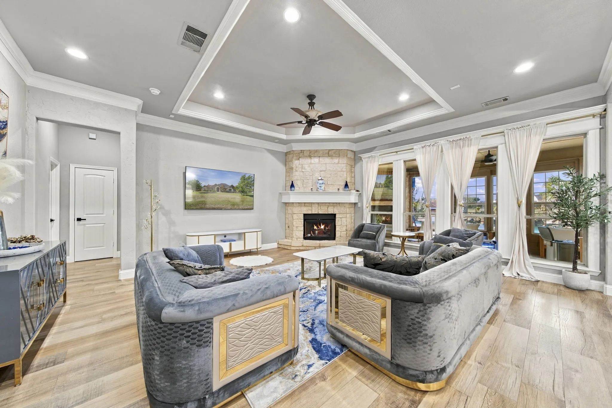 Single Family Residence For Sale in Ellis County , 3220 Baylor Boulevard, Midlothian, Texas 76065, 4 Bedroom, 3 Bathroom, 2 Garage spaces, 3,238 Sqft, built in 2007, mls#21410548, Real Estate Agent in Midlothian, Homes For Sale in Ellis county, Homes For Sale in Midlothian, Realtor in Midlothian Texas, Real Estate Brokerage Independent Realty Texas, Luminita Cordes Realtor