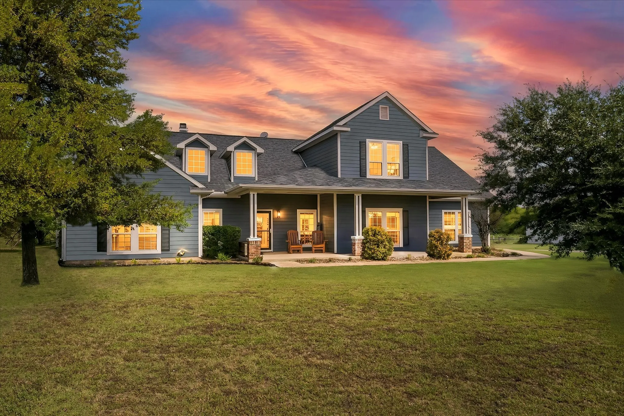 Single Family Residence For Sale in Hunt County , 250 County Road 1006, Wolfe City, Texas 75496, 5 Bedroom, 4 Bathroom, 3 Garage spaces, 4,125 Sqft, built in 2003, mls#21410081, Real Estate Agent in Wolfe City, Homes For Sale in Hunt county, Homes For Sale in Wolfe City, Realtor in Wolfe City Texas, Real Estate Brokerage Independent Realty Texas, Luminita Cordes Realtor