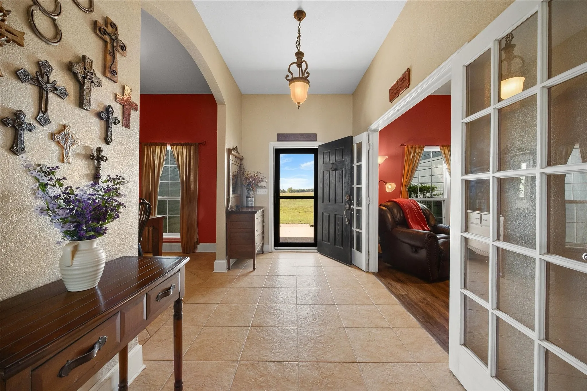 Single Family Residence For Sale in Hunt County , 250 County Road 1006, Wolfe City, Texas 75496, 5 Bedroom, 4 Bathroom, 3 Garage spaces, 4,125 Sqft, built in 2003, mls#21410081, Real Estate Agent in Wolfe City, Homes For Sale in Hunt county, Homes For Sale in Wolfe City, Realtor in Wolfe City Texas, Real Estate Brokerage Independent Realty Texas, Luminita Cordes Realtor