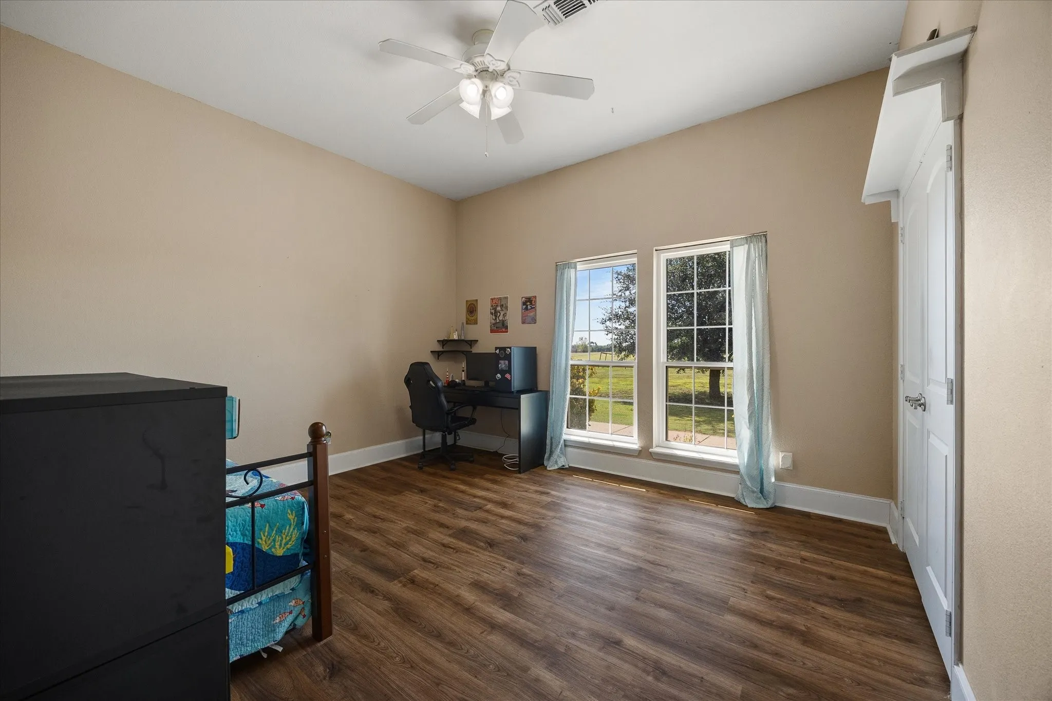 Single Family Residence For Sale in Hunt County , 250 County Road 1006, Wolfe City, Texas 75496, 5 Bedroom, 4 Bathroom, 3 Garage spaces, 4,125 Sqft, built in 2003, mls#21410081, Real Estate Agent in Wolfe City, Homes For Sale in Hunt county, Homes For Sale in Wolfe City, Realtor in Wolfe City Texas, Real Estate Brokerage Independent Realty Texas, Luminita Cordes Realtor