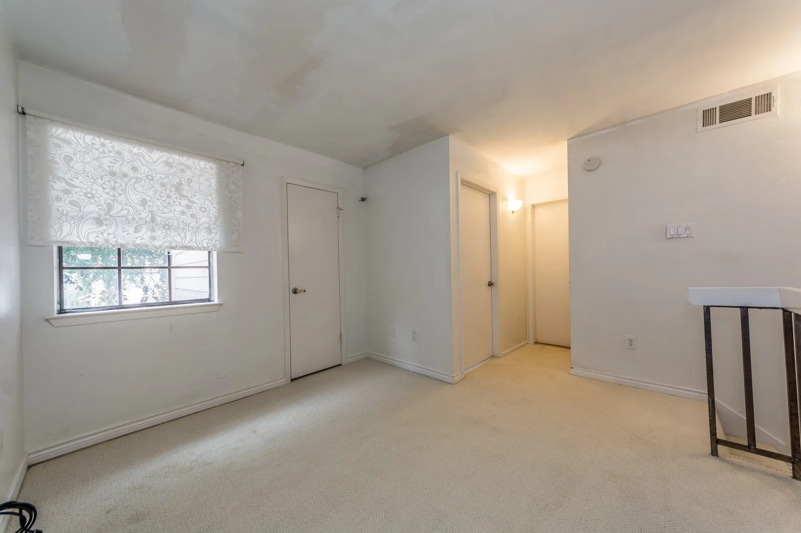 Condominium For Rent in Dallas County , 885 Dublin Drive 3, Richardson, Texas 75080, 2 Bedroom, 3 Bathroom, Garage spaces, 922 Sqft, built in 1980, mls#21409993, Real Estate Agent in Richardson, Homes For Rent in Dallas county, Homes For Rent in Richardson, Realtor in Richardson Texas, Real Estate Brokerage Independent Realty Texas, Luminita Cordes Realtor