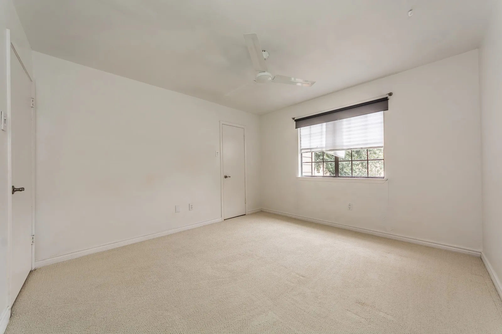 Condominium For Rent in Dallas County , 885 Dublin Drive 3, Richardson, Texas 75080, 2 Bedroom, 3 Bathroom, Garage spaces, 922 Sqft, built in 1980, mls#21409993, Real Estate Agent in Richardson, Homes For Rent in Dallas county, Homes For Rent in Richardson, Realtor in Richardson Texas, Real Estate Brokerage Independent Realty Texas, Luminita Cordes Realtor