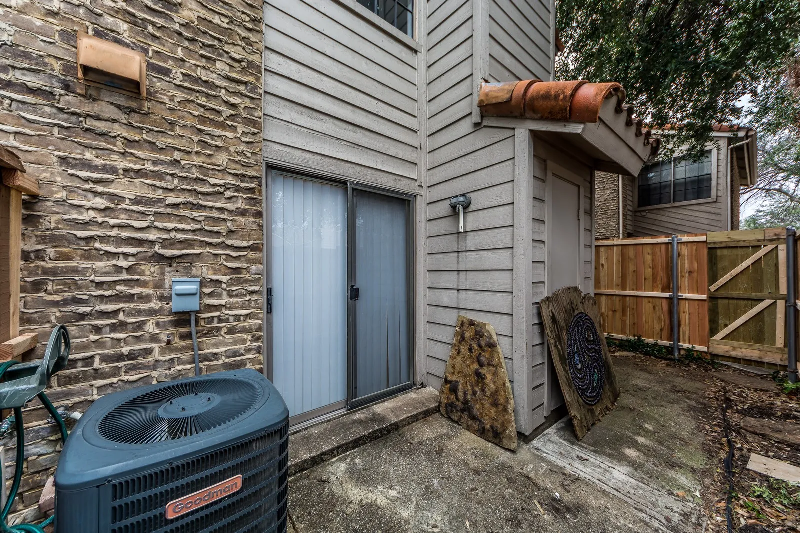 Condominium For Rent in Dallas County , 885 Dublin Drive 3, Richardson, Texas 75080, 2 Bedroom, 3 Bathroom, Garage spaces, 922 Sqft, built in 1980, mls#21409993, Real Estate Agent in Richardson, Homes For Rent in Dallas county, Homes For Rent in Richardson, Realtor in Richardson Texas, Real Estate Brokerage Independent Realty Texas, Luminita Cordes Realtor