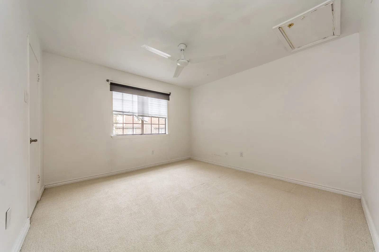 Condominium For Rent in Dallas County , 885 Dublin Drive 3, Richardson, Texas 75080, 2 Bedroom, 3 Bathroom, Garage spaces, 922 Sqft, built in 1980, mls#21409993, Real Estate Agent in Richardson, Homes For Rent in Dallas county, Homes For Rent in Richardson, Realtor in Richardson Texas, Real Estate Brokerage Independent Realty Texas, Luminita Cordes Realtor