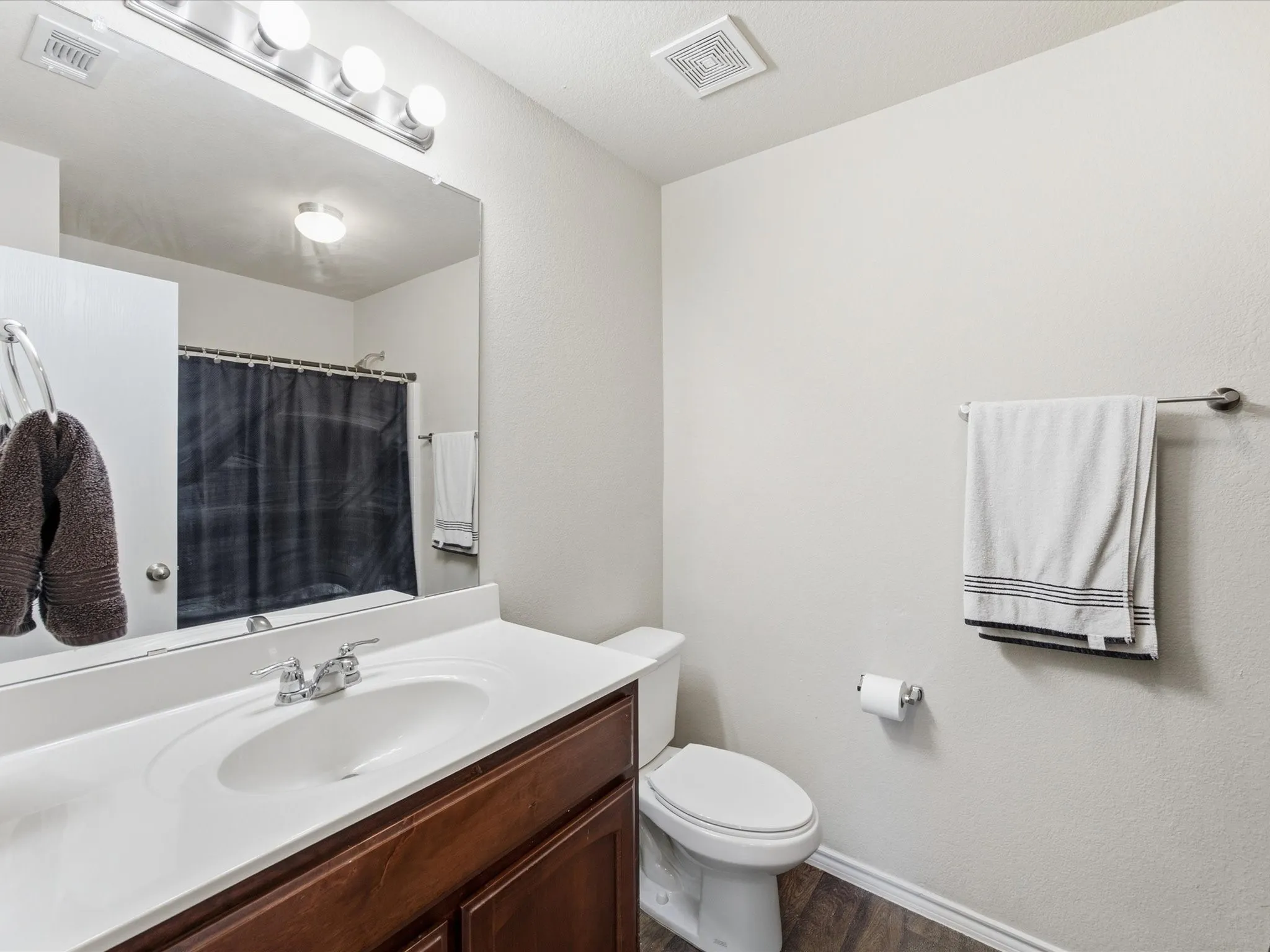 Single Family Residence For Sale in Wise County , 614 Mesa Ridge, Decatur, Texas 76234, 4 Bedroom, 2 Bathroom, 2 Garage spaces, 1,590 Sqft, built in 2015, mls#21409540, Real Estate Agent in Decatur, Homes For Sale in Wise county, Homes For Sale in Decatur, Realtor in Decatur Texas, Real Estate Brokerage Independent Realty Texas, Luminita Cordes Realtor