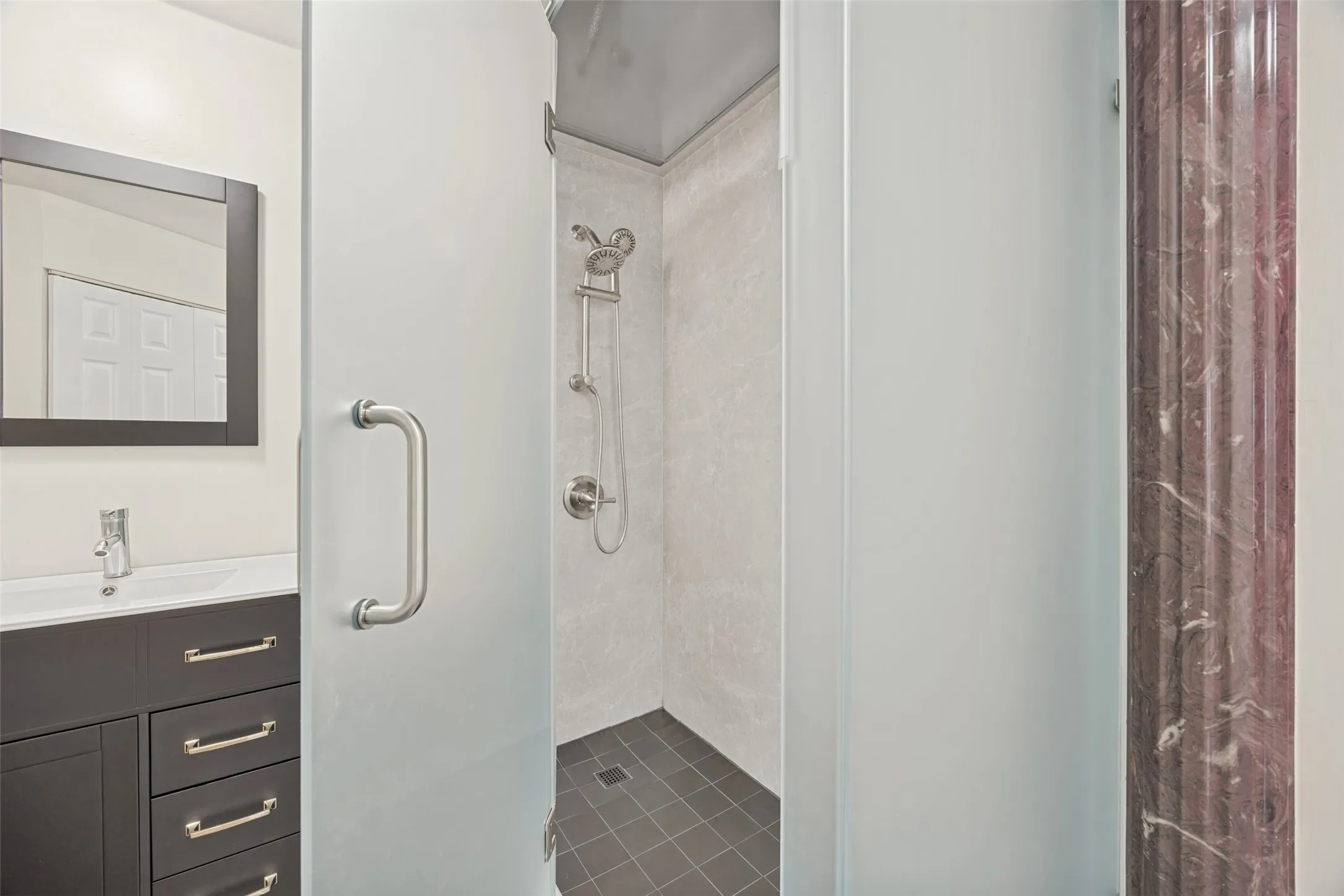 Condominium For Sale in Dallas County , 4034 Rawlins Street 102, Dallas, Texas 75219, 2 Bedroom, 2 Bathroom, 1 Garage spaces, 926 Sqft, built in 1984, mls#21405164, Real Estate Agent in Dallas, Homes For Sale in Dallas county, Homes For Sale in Dallas, Realtor in Dallas Texas, Real Estate Brokerage Independent Realty Texas, Luminita Cordes Realtor