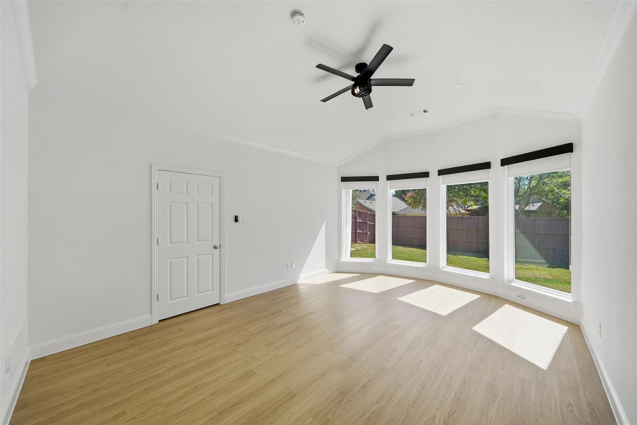 Single Family Residence For Rent in Collin County , 1431 Constellation Drive, Allen, Texas 75013, 5 Bedroom, 3 Bathroom, 2 Garage spaces, 3,187 Sqft, built in 1998, mls#21410721, Real Estate Agent in Allen, Homes For Rent in Collin county, Homes For Rent in Allen, Realtor in Allen Texas, Real Estate Brokerage Independent Realty Texas, Luminita Cordes Realtor