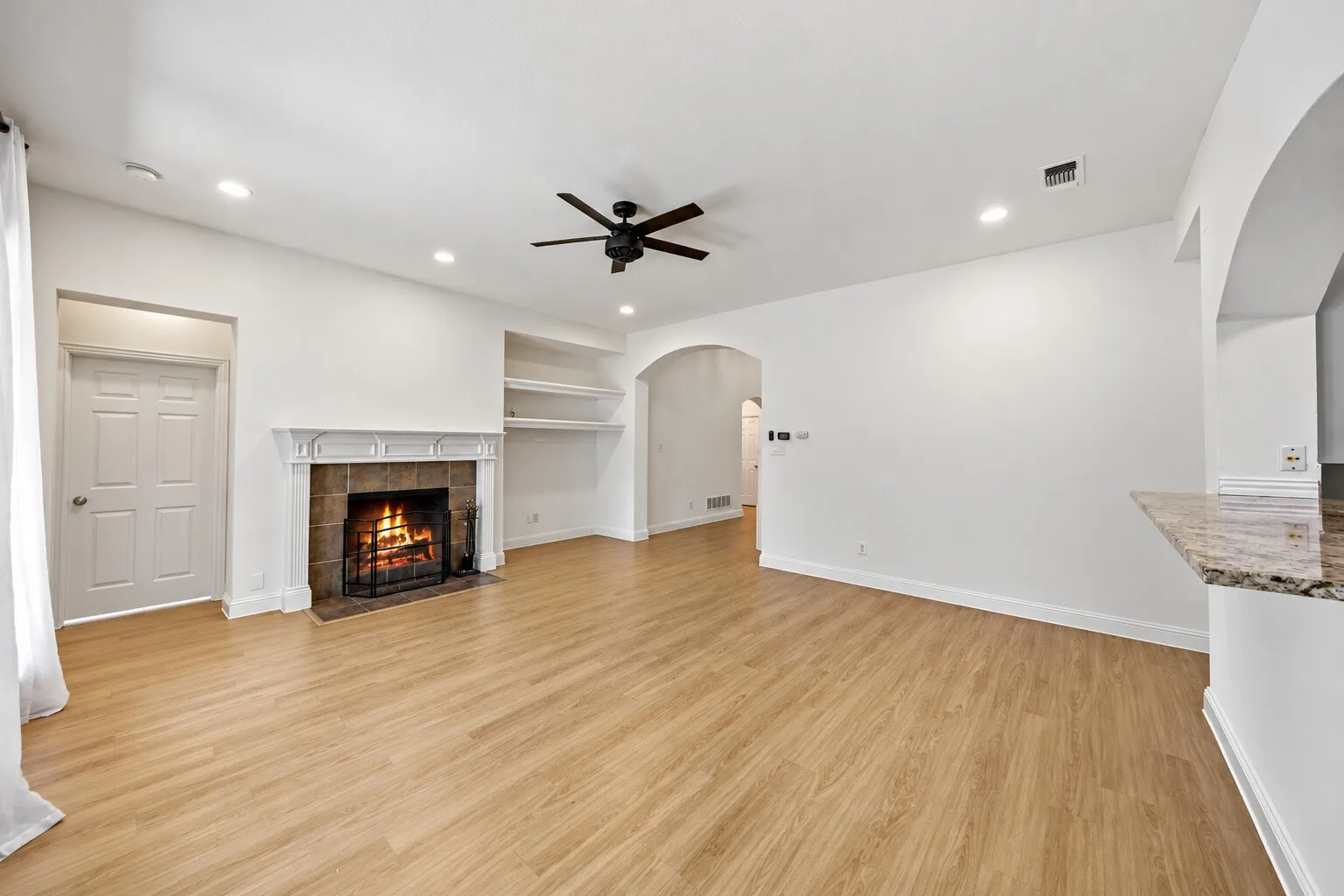 Single Family Residence For Rent in Collin County , 1431 Constellation Drive, Allen, Texas 75013, 5 Bedroom, 3 Bathroom, 2 Garage spaces, 3,187 Sqft, built in 1998, mls#21410721, Real Estate Agent in Allen, Homes For Rent in Collin county, Homes For Rent in Allen, Realtor in Allen Texas, Real Estate Brokerage Independent Realty Texas, Luminita Cordes Realtor