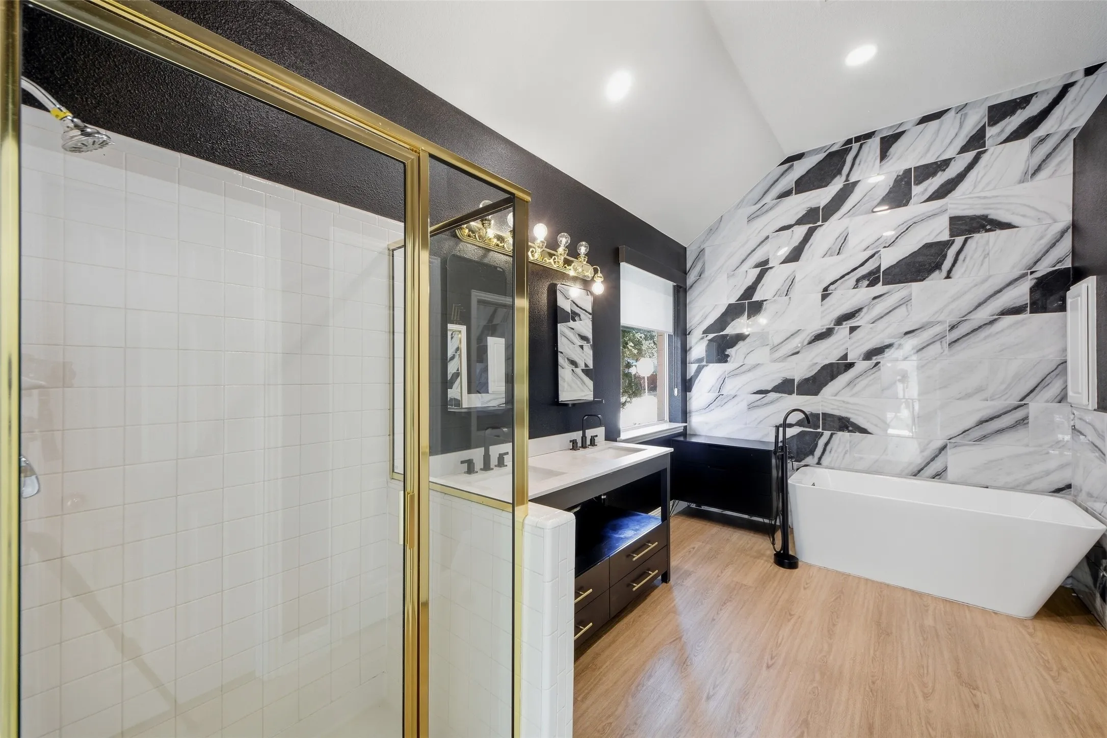 Single Family Residence For Rent in Collin County , 1431 Constellation Drive, Allen, Texas 75013, 5 Bedroom, 3 Bathroom, 2 Garage spaces, 3,187 Sqft, built in 1998, mls#21410721, Real Estate Agent in Allen, Homes For Rent in Collin county, Homes For Rent in Allen, Realtor in Allen Texas, Real Estate Brokerage Independent Realty Texas, Luminita Cordes Realtor