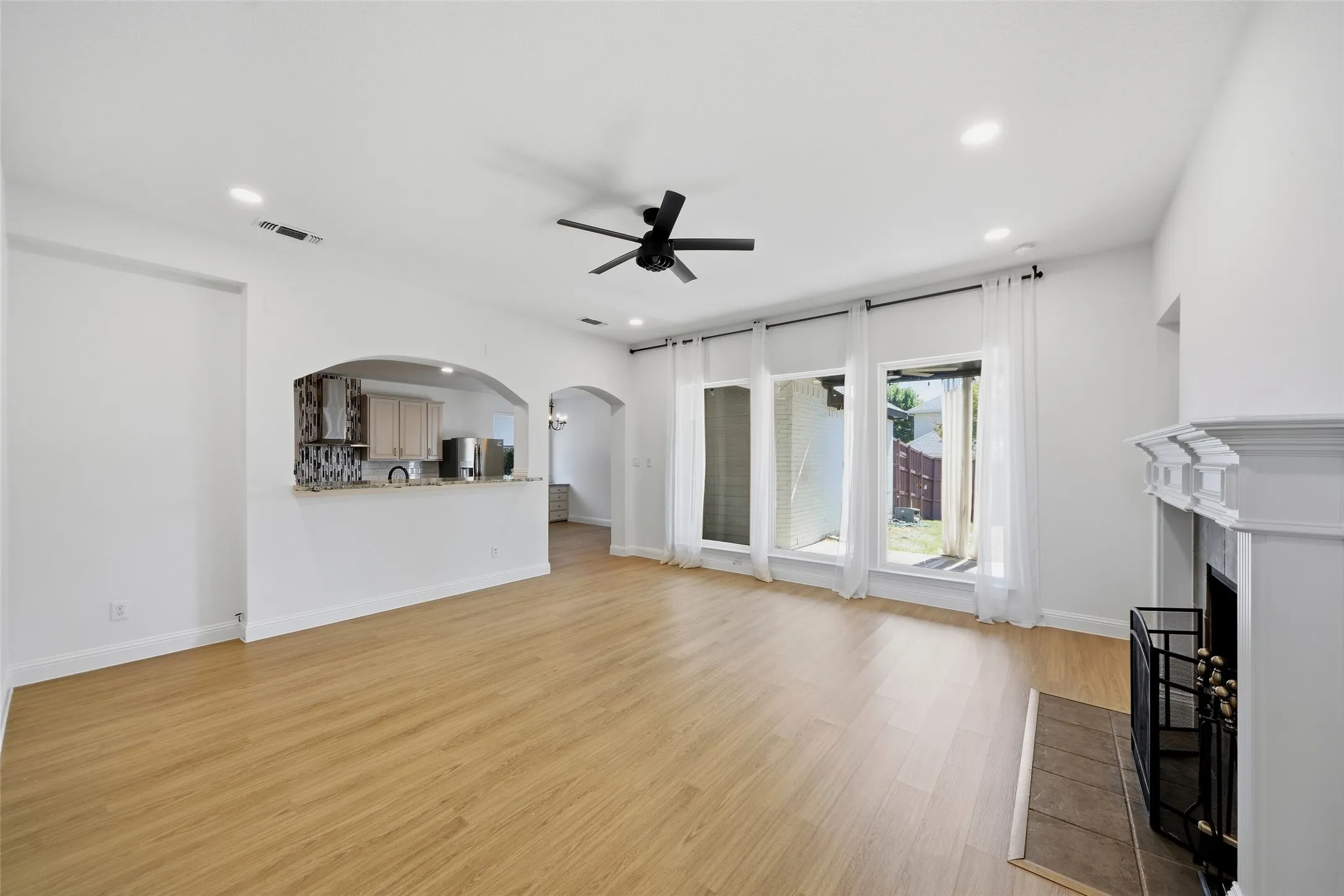 Single Family Residence For Rent in Collin County , 1431 Constellation Drive, Allen, Texas 75013, 5 Bedroom, 3 Bathroom, 2 Garage spaces, 3,187 Sqft, built in 1998, mls#21410721, Real Estate Agent in Allen, Homes For Rent in Collin county, Homes For Rent in Allen, Realtor in Allen Texas, Real Estate Brokerage Independent Realty Texas, Luminita Cordes Realtor
