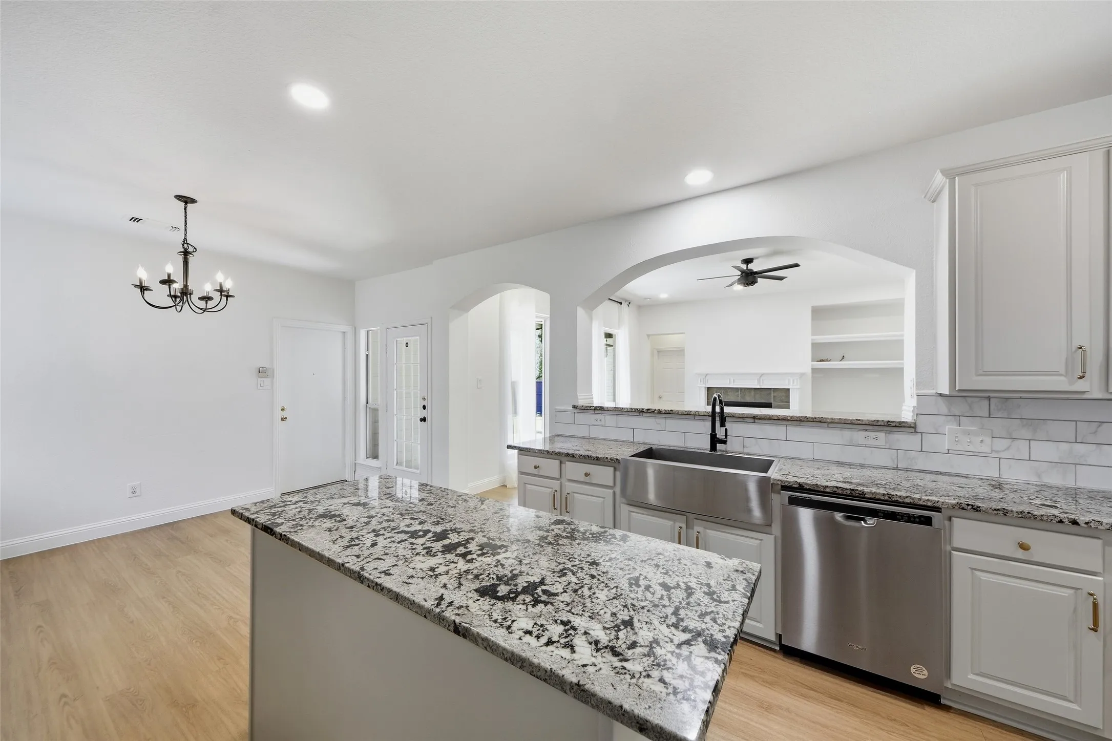 Single Family Residence For Rent in Collin County , 1431 Constellation Drive, Allen, Texas 75013, 5 Bedroom, 3 Bathroom, 2 Garage spaces, 3,187 Sqft, built in 1998, mls#21410721, Real Estate Agent in Allen, Homes For Rent in Collin county, Homes For Rent in Allen, Realtor in Allen Texas, Real Estate Brokerage Independent Realty Texas, Luminita Cordes Realtor