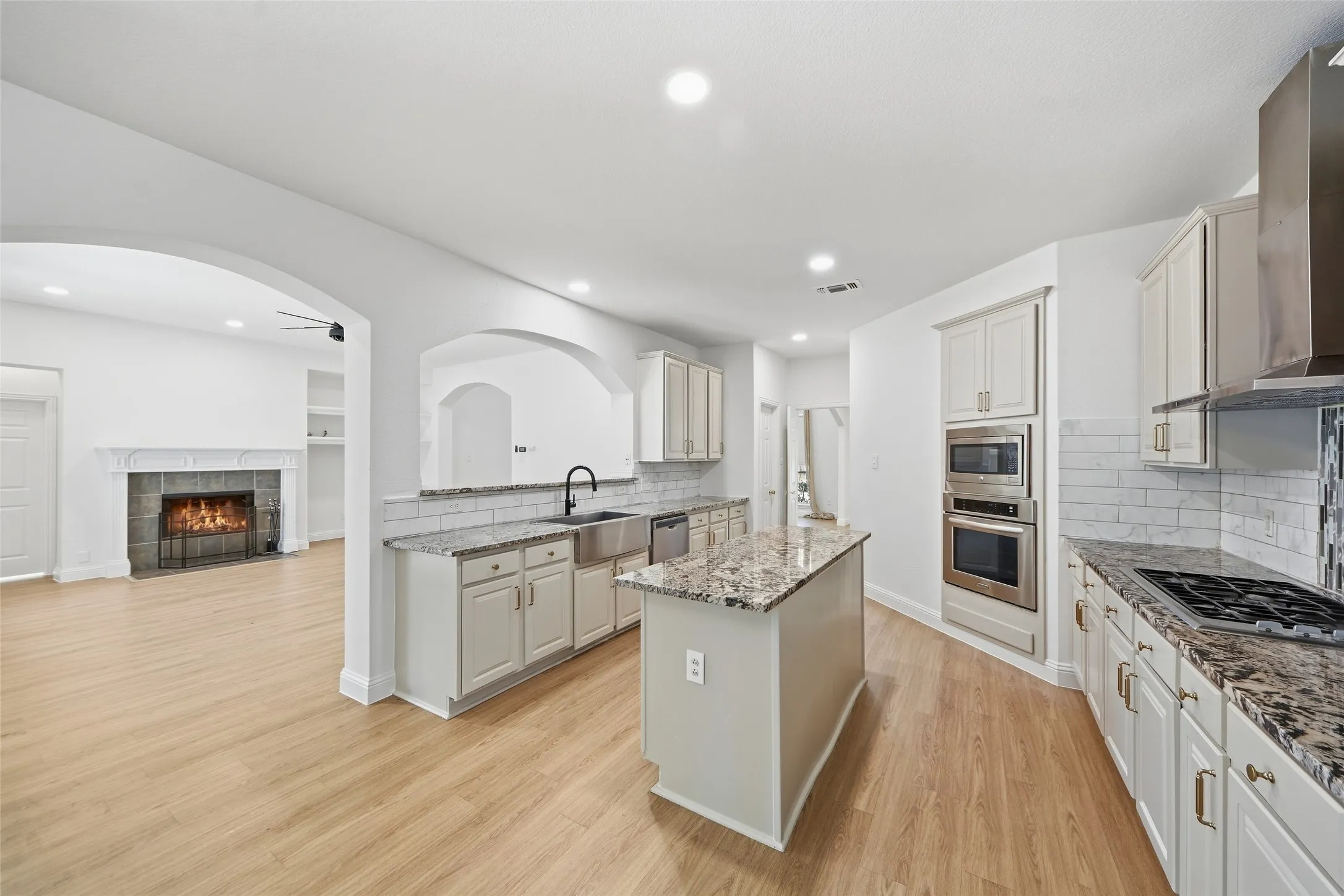 Single Family Residence For Rent in Collin County , 1431 Constellation Drive, Allen, Texas 75013, 5 Bedroom, 3 Bathroom, 2 Garage spaces, 3,187 Sqft, built in 1998, mls#21410721, Real Estate Agent in Allen, Homes For Rent in Collin county, Homes For Rent in Allen, Realtor in Allen Texas, Real Estate Brokerage Independent Realty Texas, Luminita Cordes Realtor