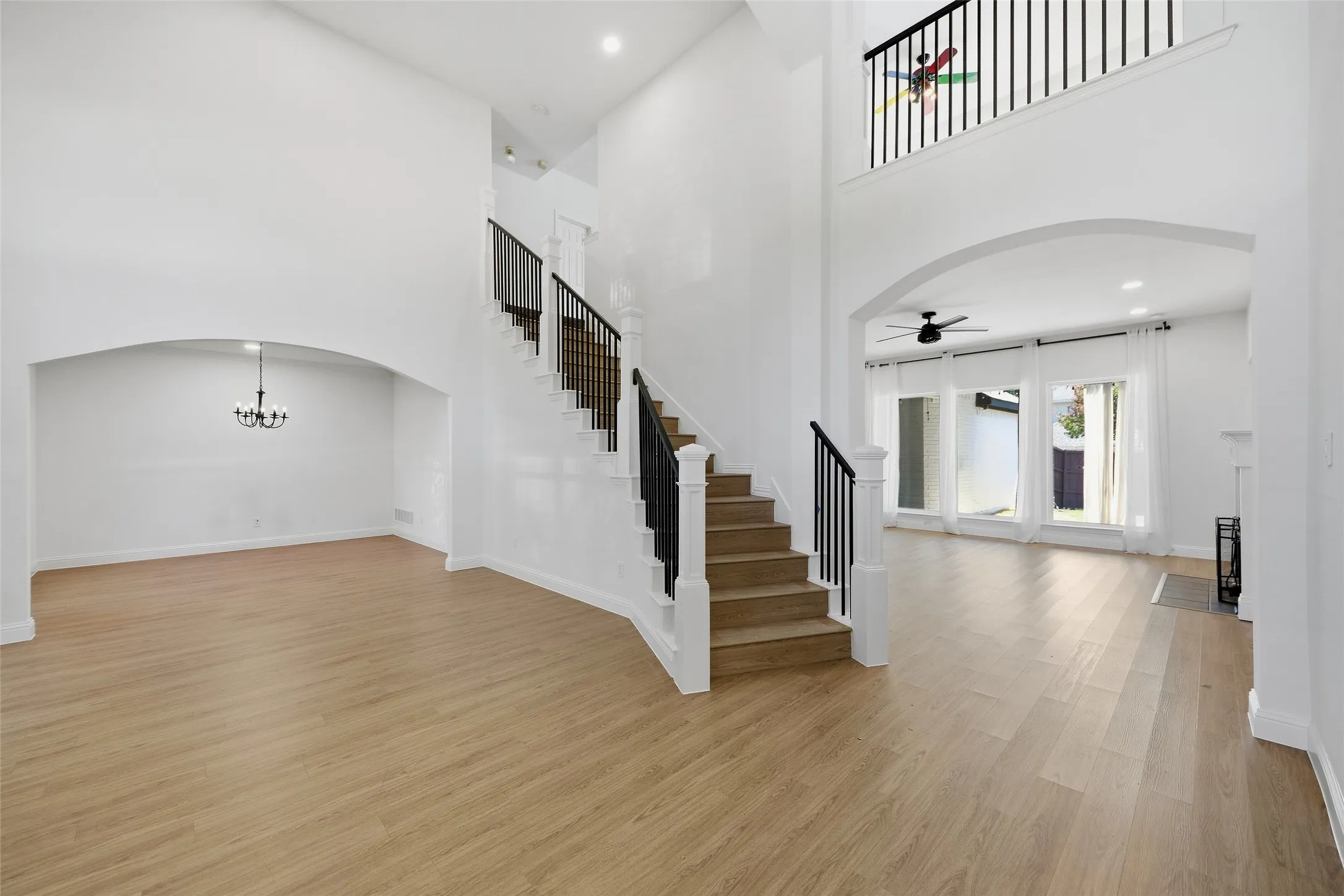 Single Family Residence For Rent in Collin County , 1431 Constellation Drive, Allen, Texas 75013, 5 Bedroom, 3 Bathroom, 2 Garage spaces, 3,187 Sqft, built in 1998, mls#21410721, Real Estate Agent in Allen, Homes For Rent in Collin county, Homes For Rent in Allen, Realtor in Allen Texas, Real Estate Brokerage Independent Realty Texas, Luminita Cordes Realtor