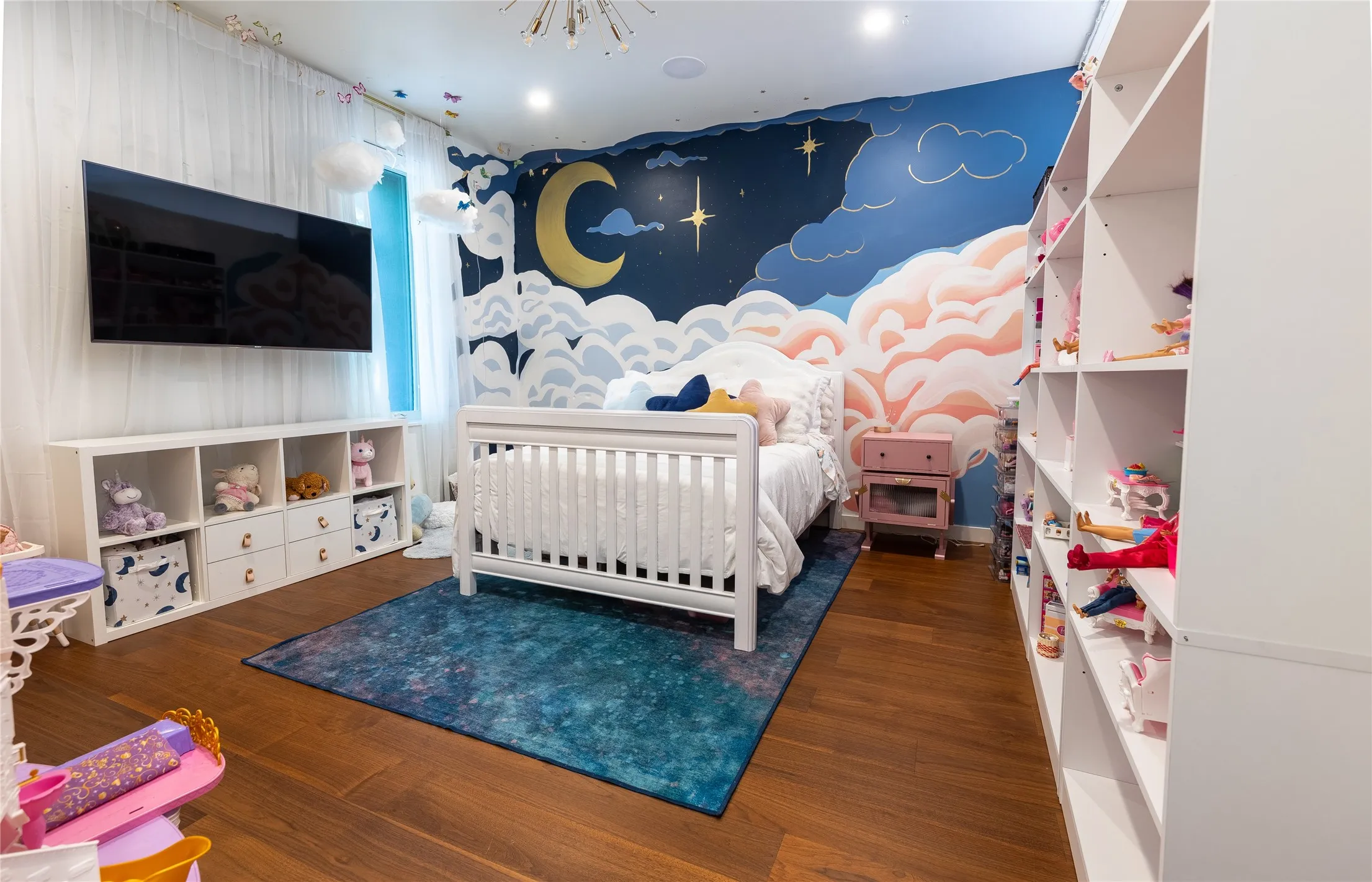 Front bedrooms share a Jack and Jill bathroom