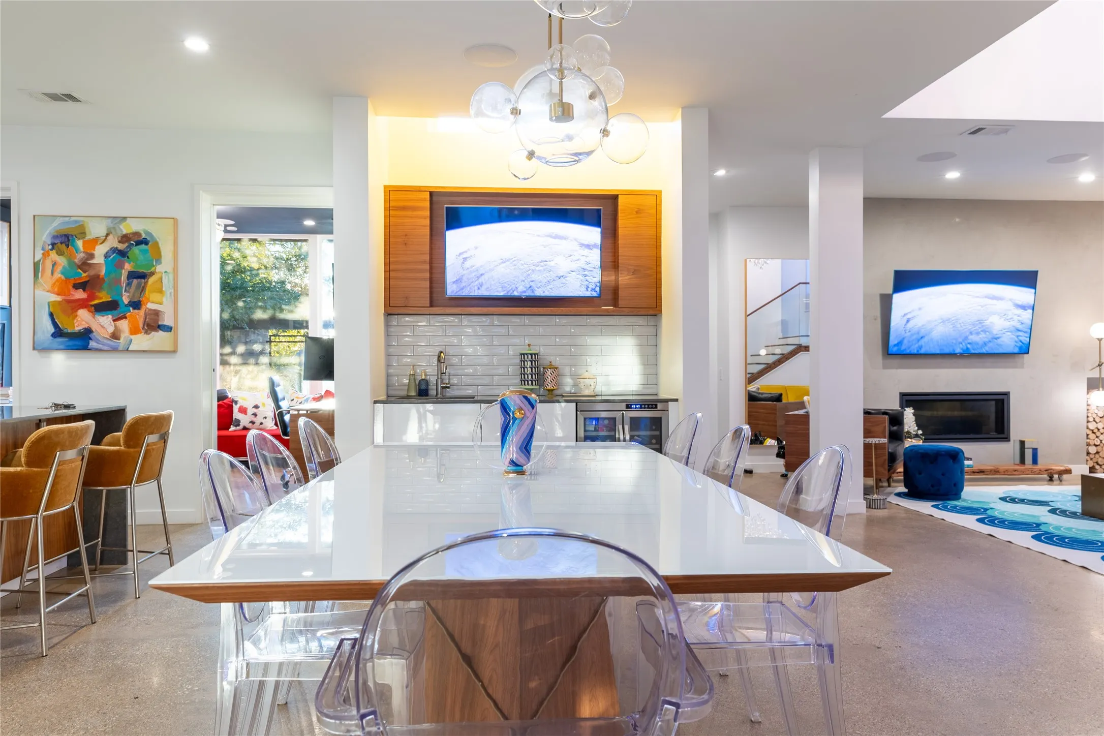 The dining area is surrounded by style and great views.